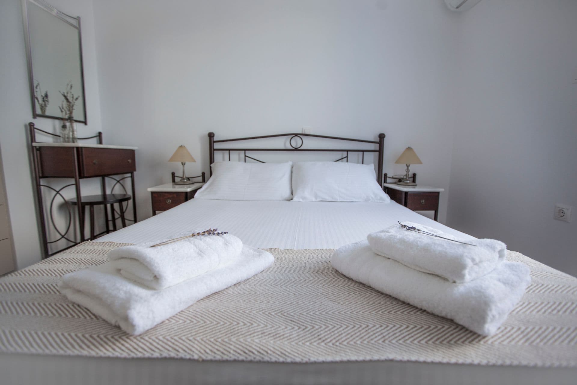room-types-ASTARTISER-SUP-0.jpg