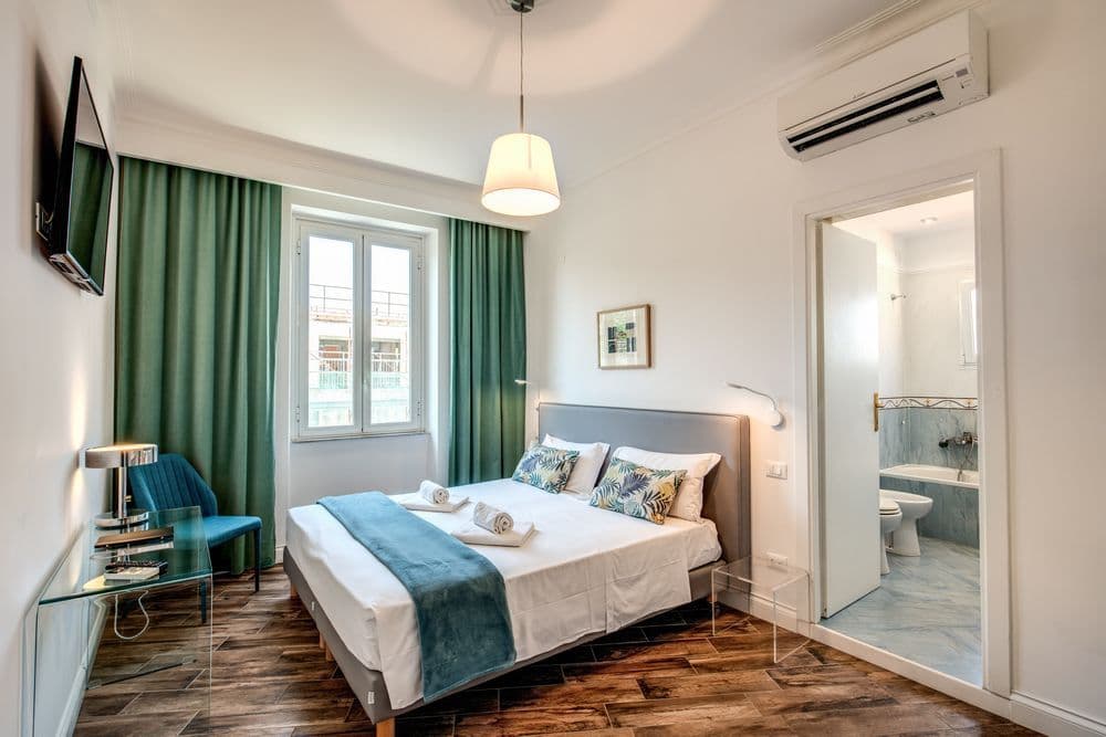 room-types-ASTORIAROM-DBL-0.jpg