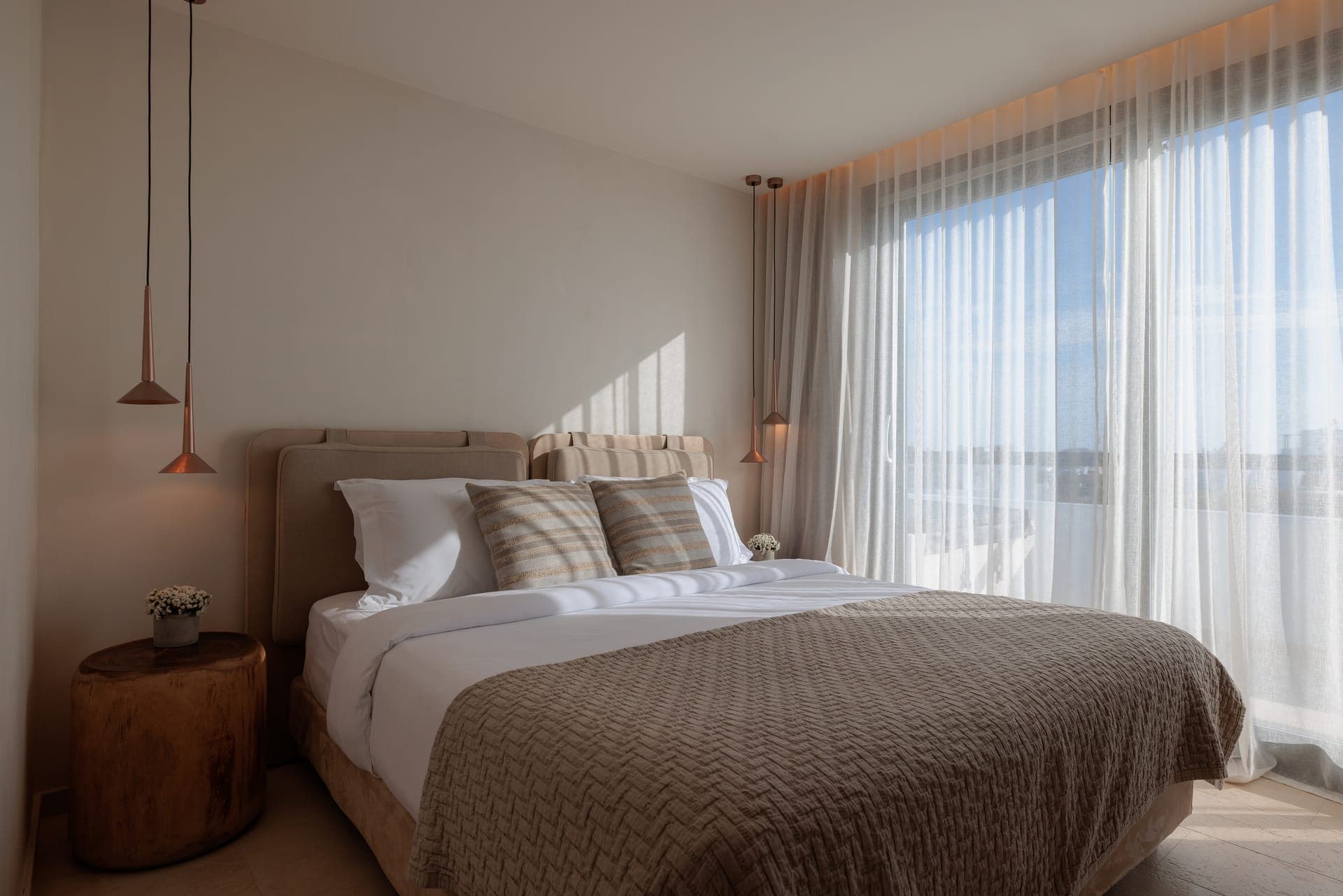 room-types-ASTYMYK-DELJSV-0.jpg