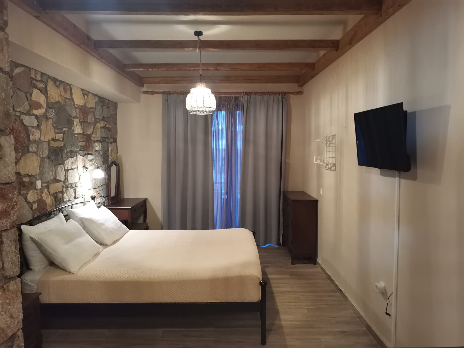 room-types-ATAVIROS-DRMV-0.jpg