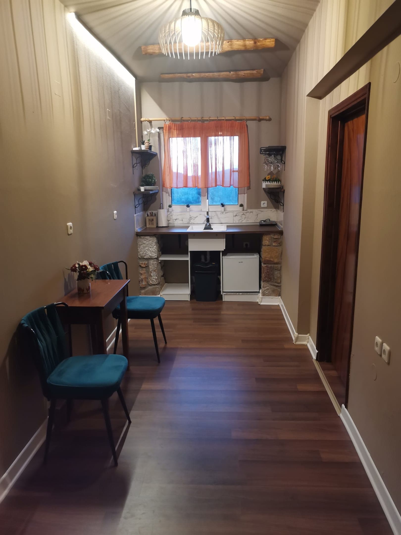room-types-ATAVIROS-STAAP-0.jpg