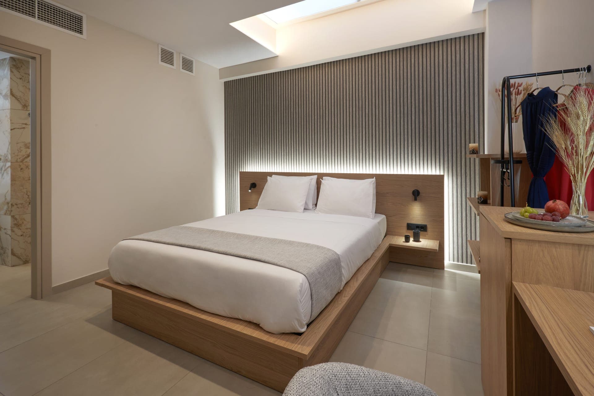 room-types-ATHCITYSUI-SUPER-0.jpg