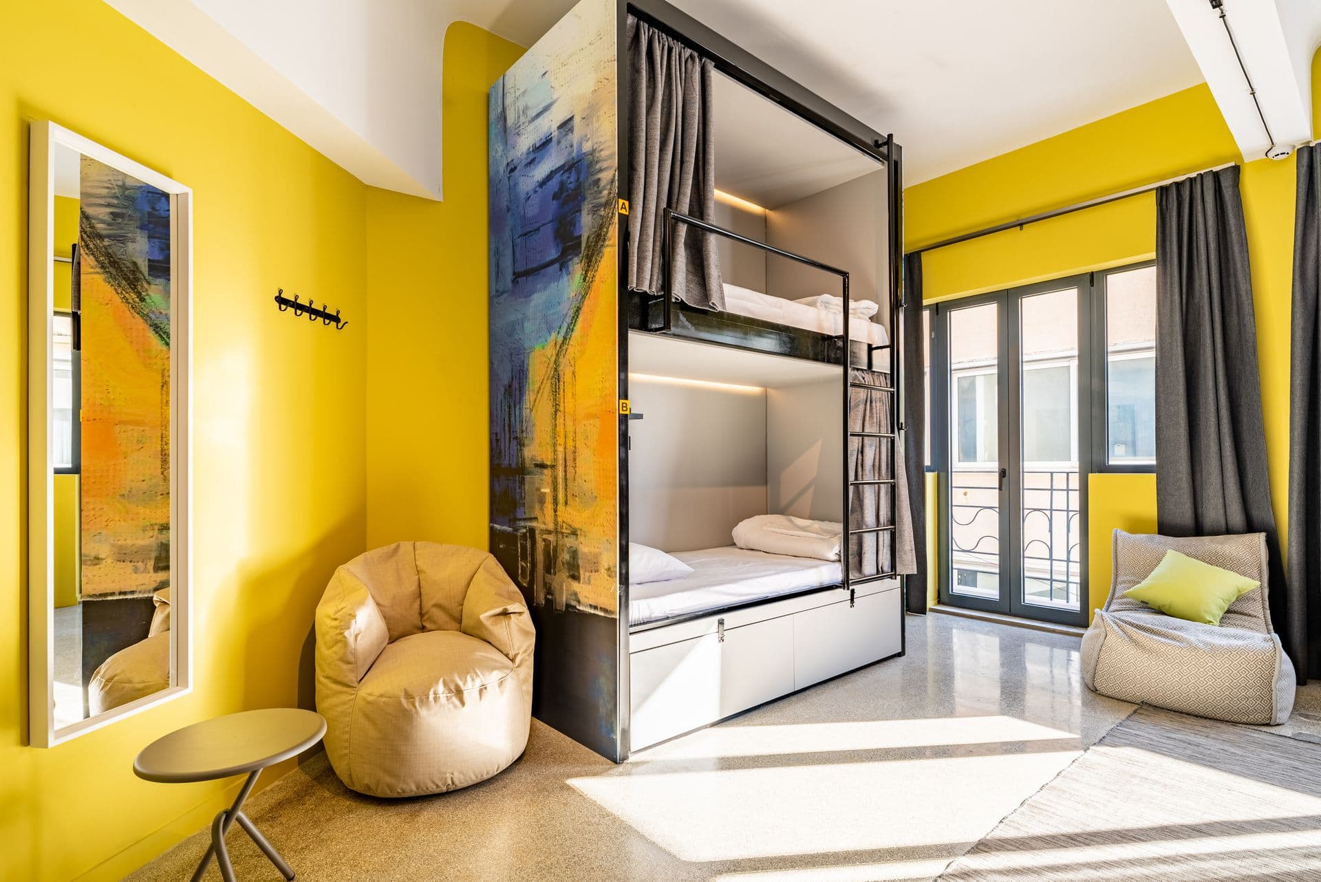 room-types-ATHENSHUB-D8BMD-0.jpg