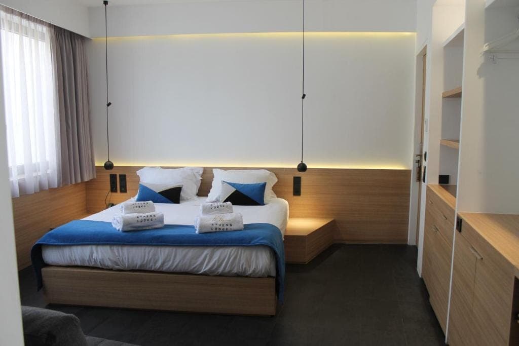 room-types-ATHENSL-SUITE-0.jpg