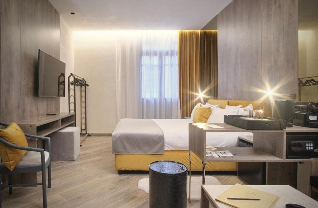 room-types-ATHENSL7-QUEEN-0.jpg