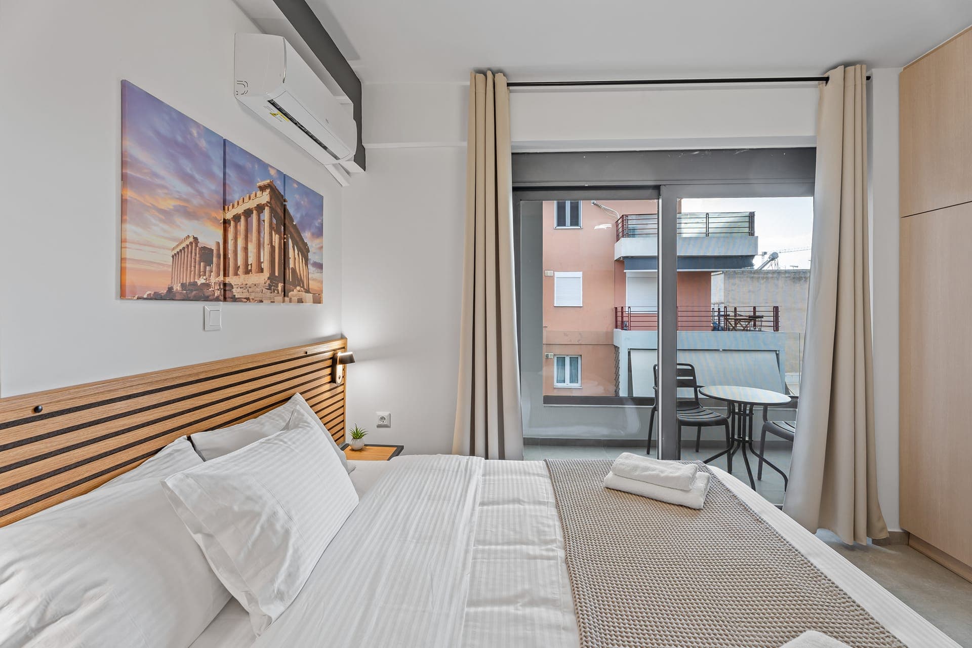 room-types-ATHENSVEIN-STAN1B-0.jpg