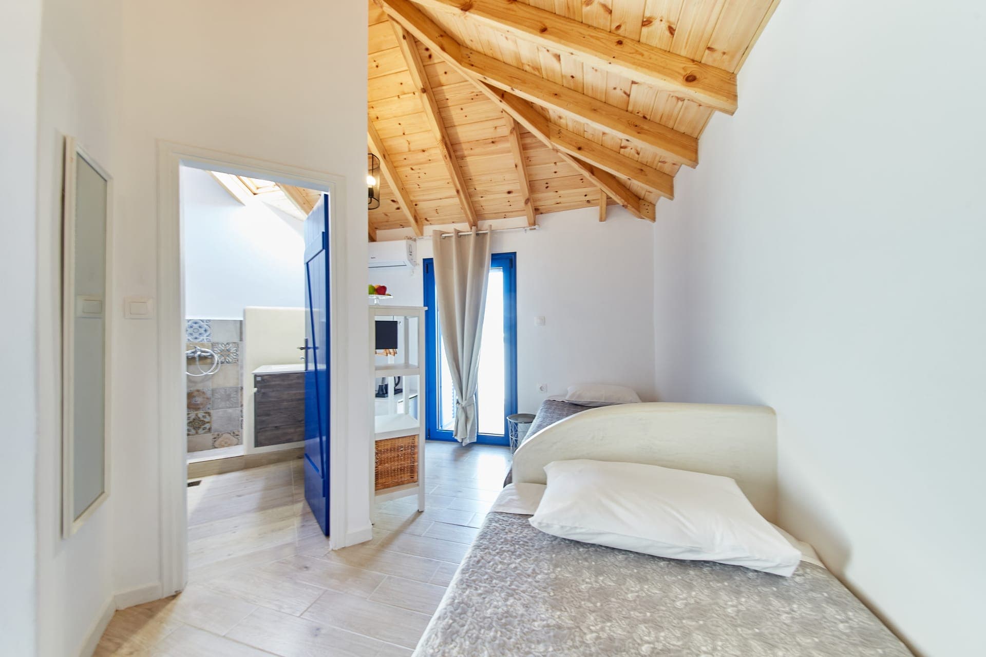 room-types-ATHERASIKA-PETLFT-0.jpg