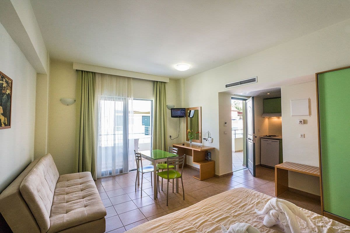 room-types-ATHINABEAC-BASEST-0.jpg