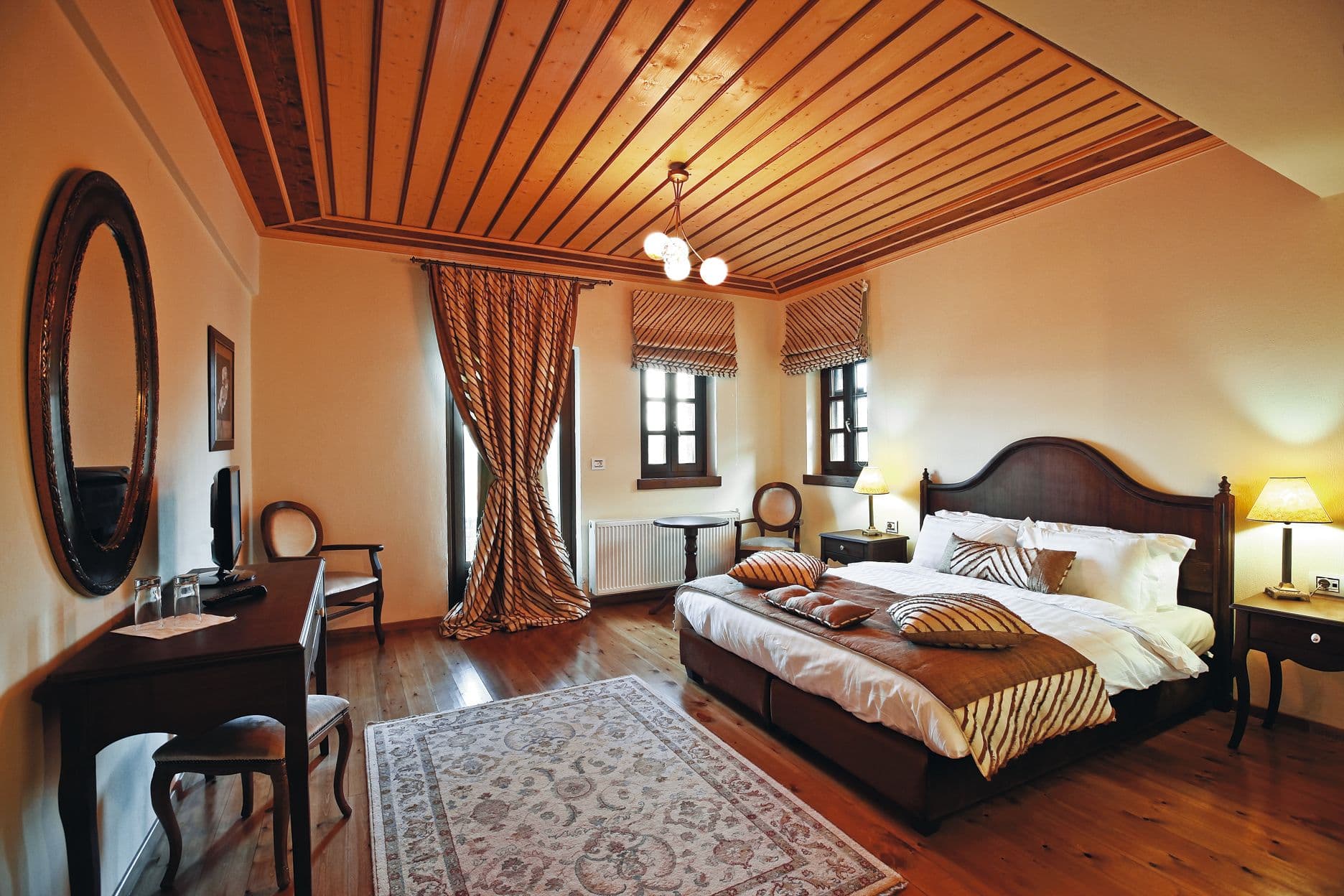 room-types-ATHINAZH-DLXR-0.jpg