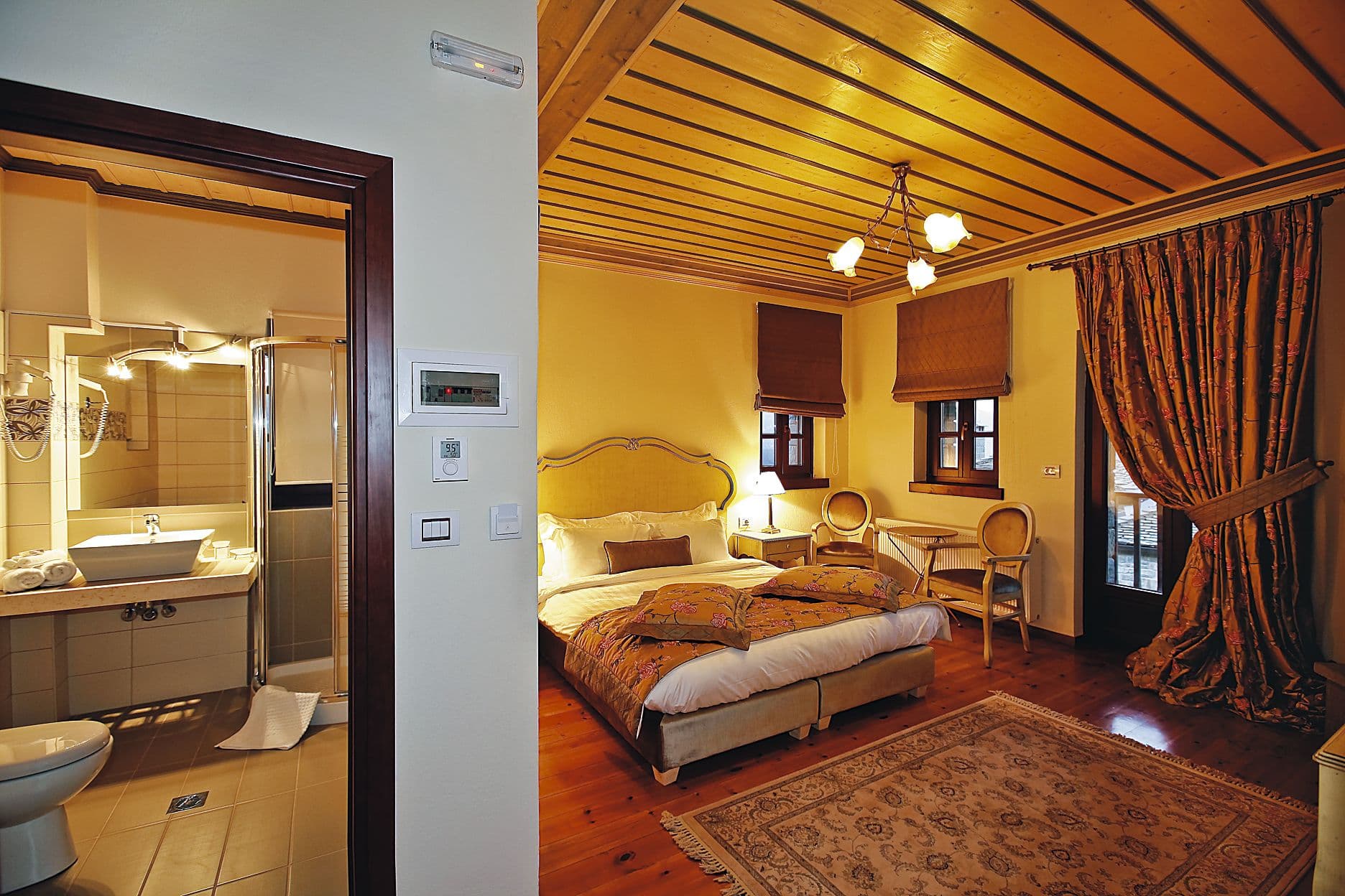 room-types-ATHINAZH-SUPR-0.jpg