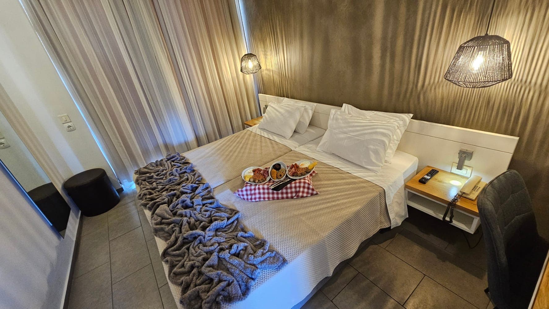 room-types-ATLANTISCH-STD-0.jpg