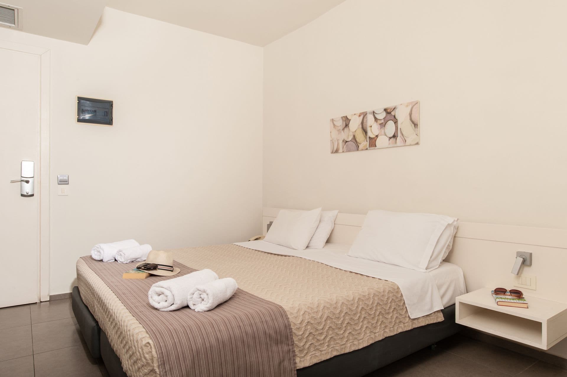room-types-ATLANTISCH-SUPD-0.jpg