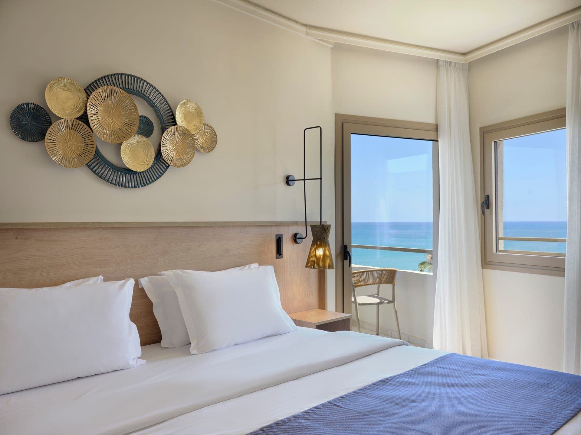 room-types-ATLCRETAPR-SUPRSV-0.jpg