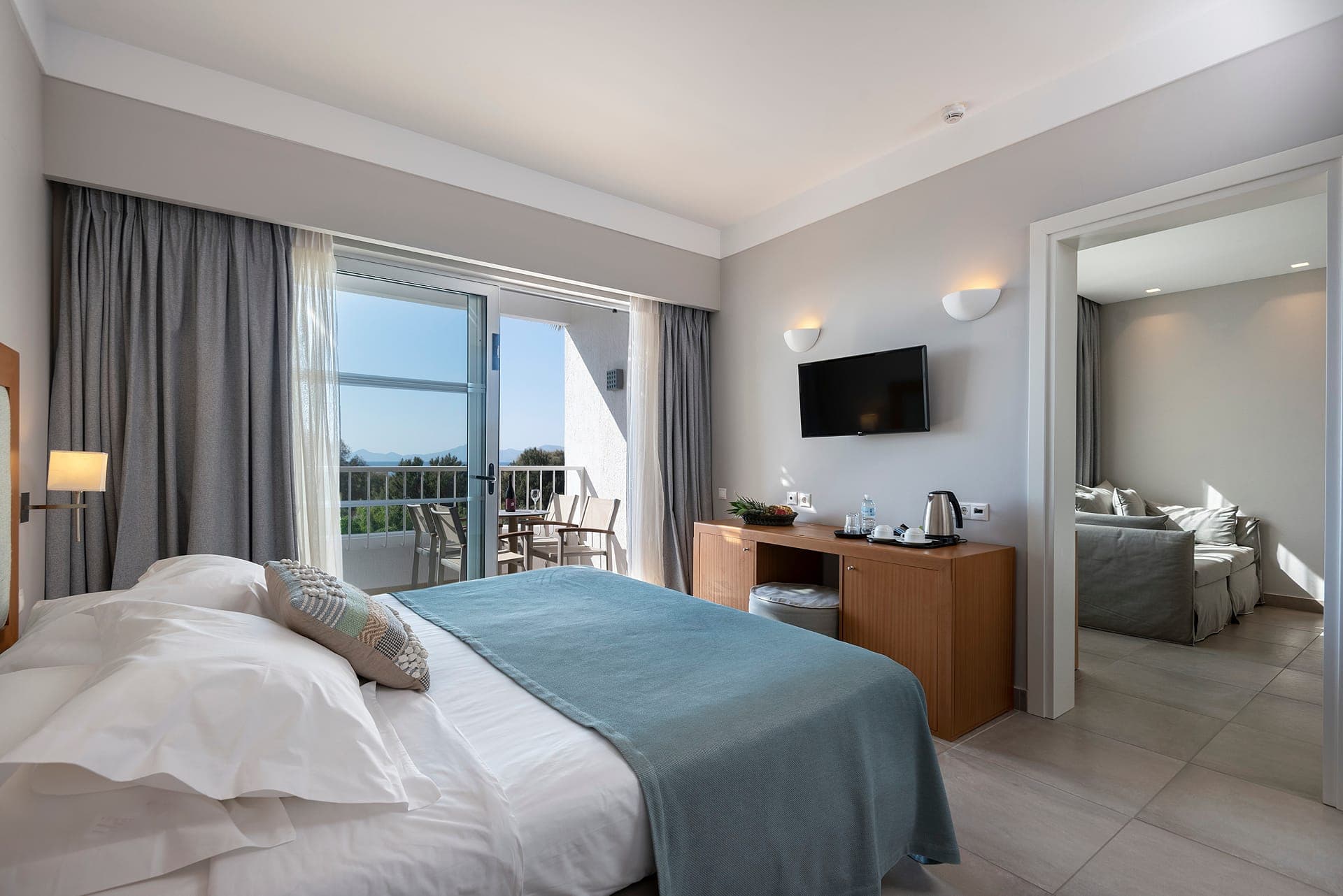 room-types-ATLRESKOS-EXESIV-0.jpg