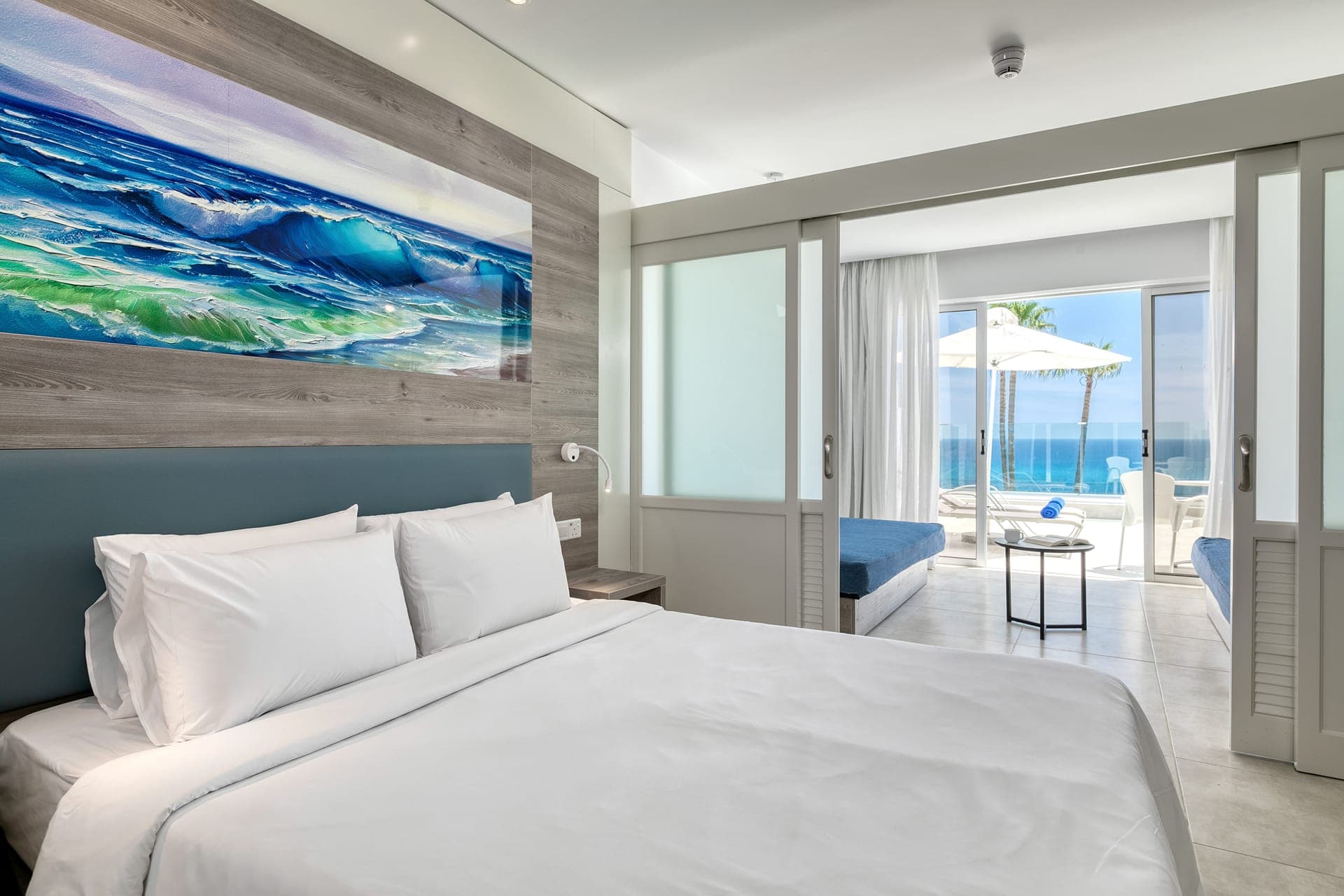 room-types-ATLSUNBEAC-SGFMSV-0.jpg