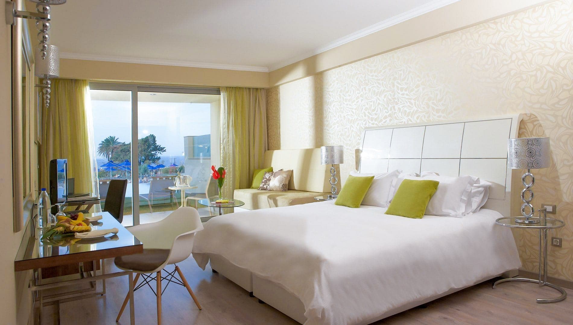 room-types-ATRIUMPLAT-DLXSH-0.jpg