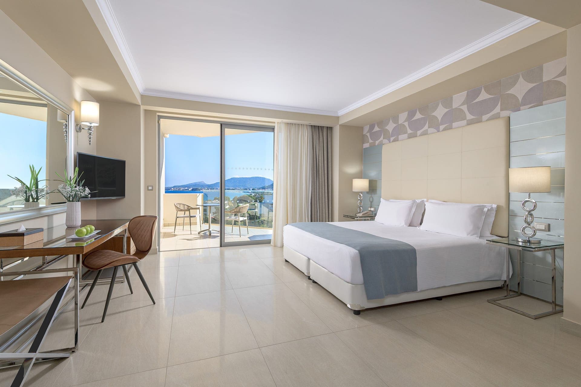 room-types-ATRIUMPLAT-DLXSSV-0.jpg