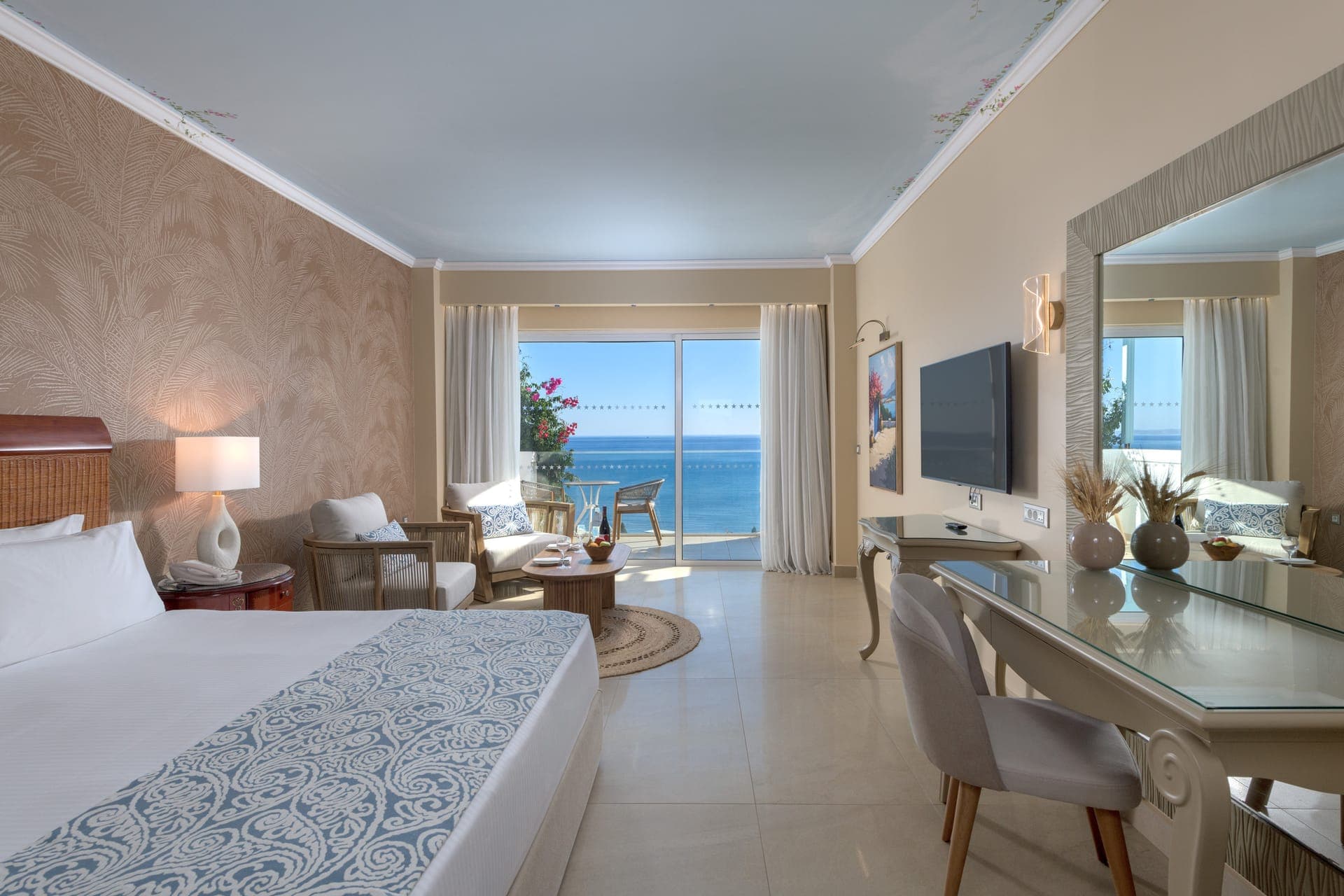 room-types-ATRIUMTSR-DLXPSV-0.jpg