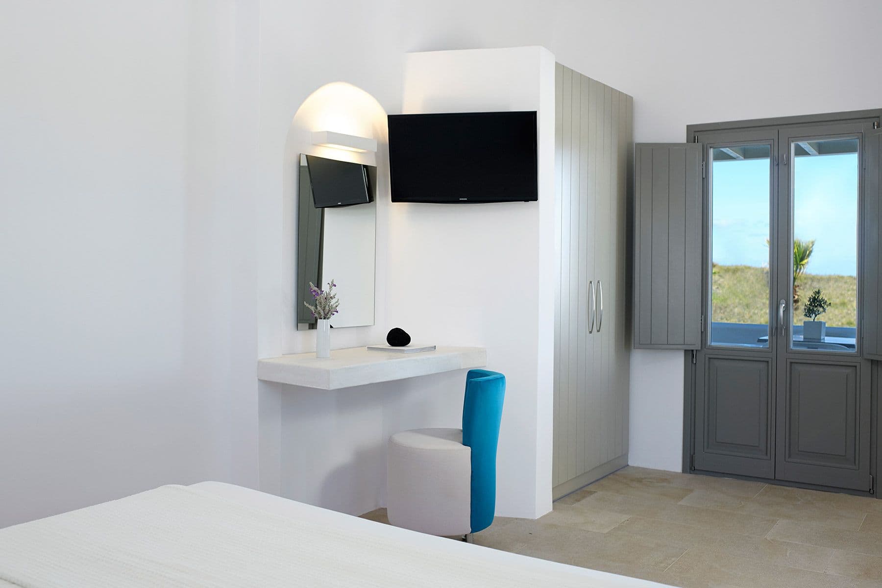 room-types-AURORA-SUPR-0.jpg