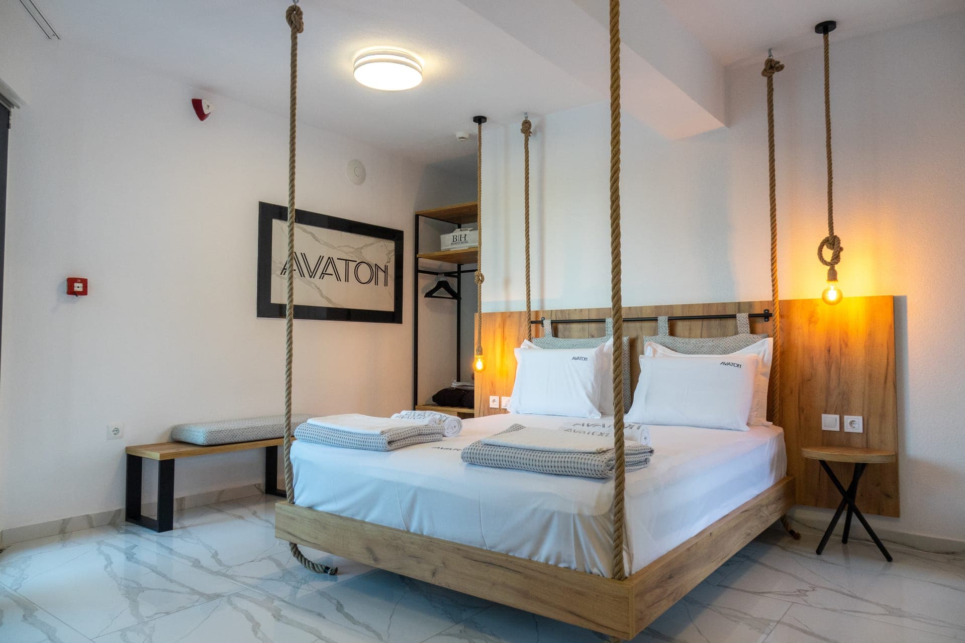 room-types-AVATONLUX-SUITE-0.jpg