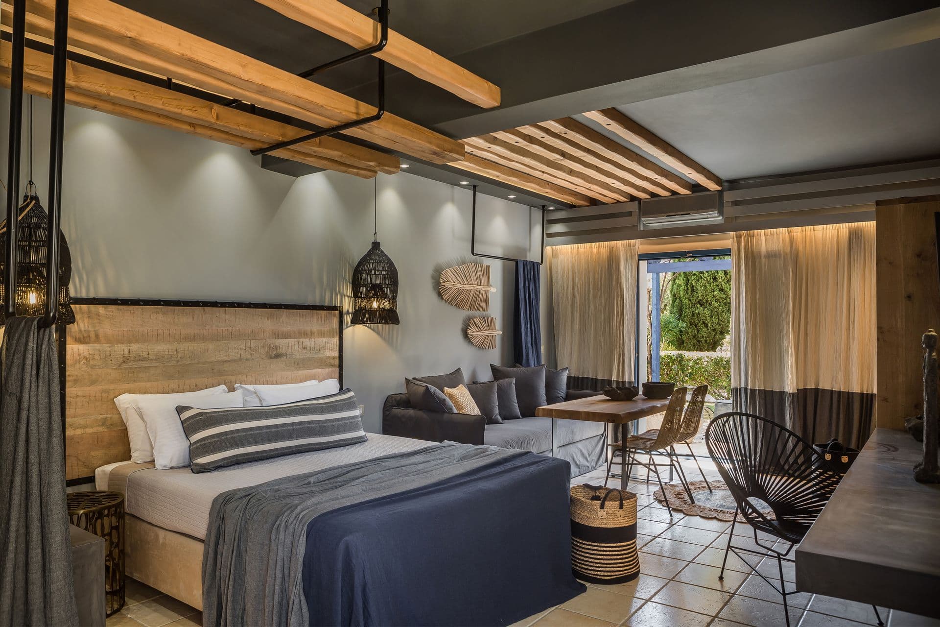 room-types-AVITHOS-DELFML-0.jpg