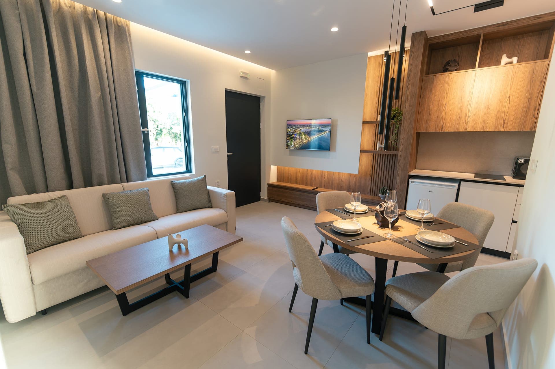 room-types-AVLIRESID-2BVIL-0.jpg