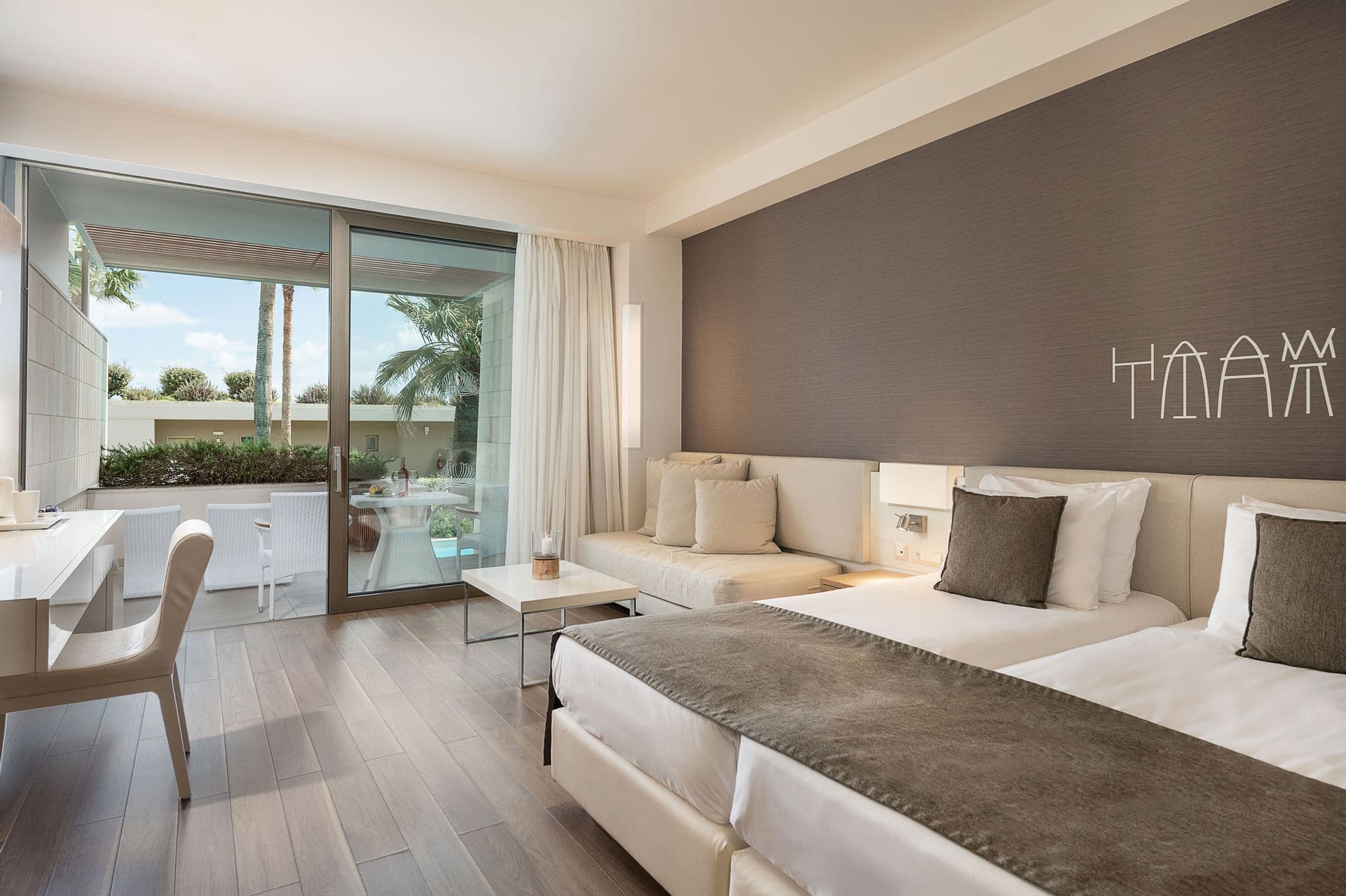 Simmons mattresses | Egyptian cotton linen