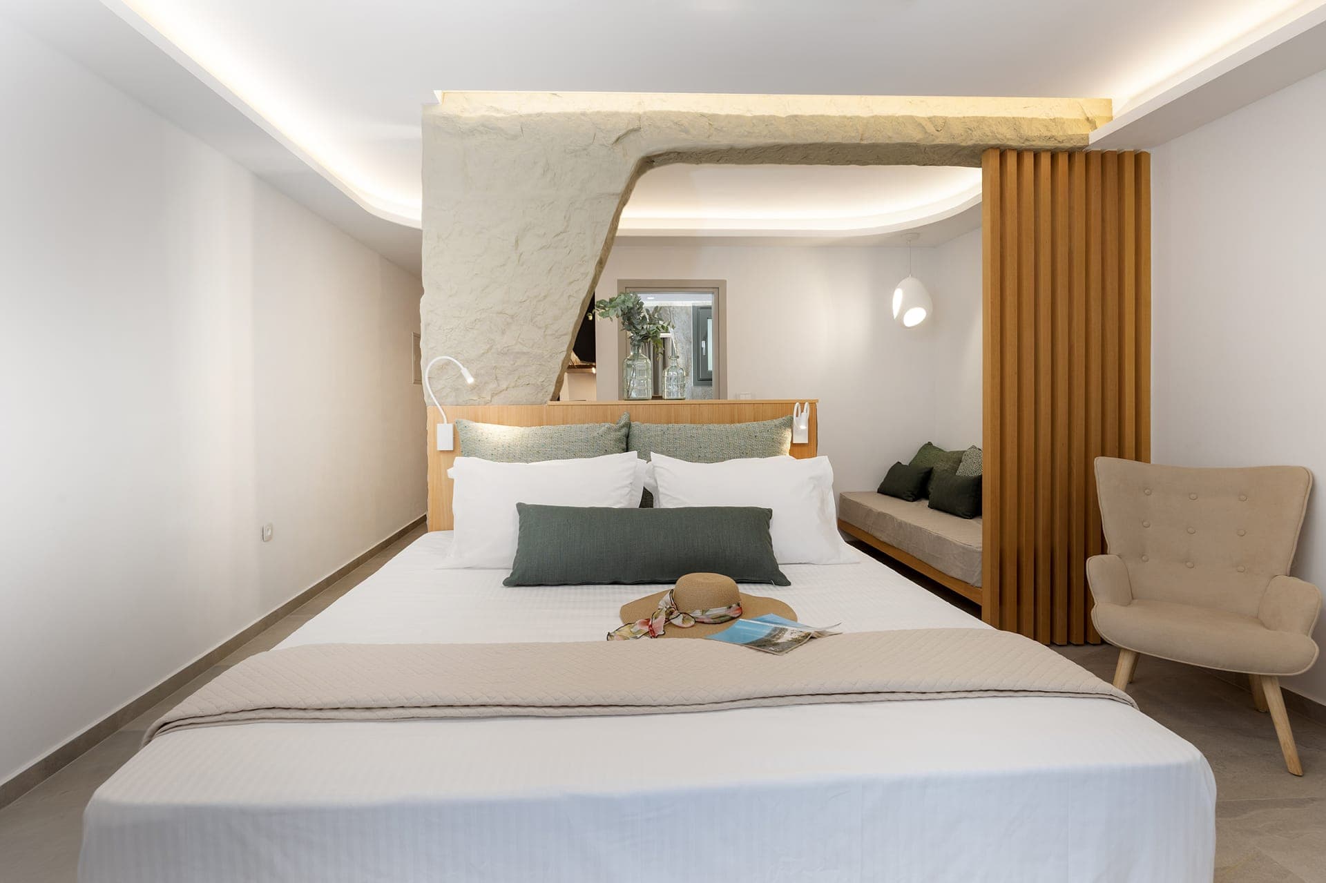 room-types-AXOPETRA-DLXSS-0.jpg