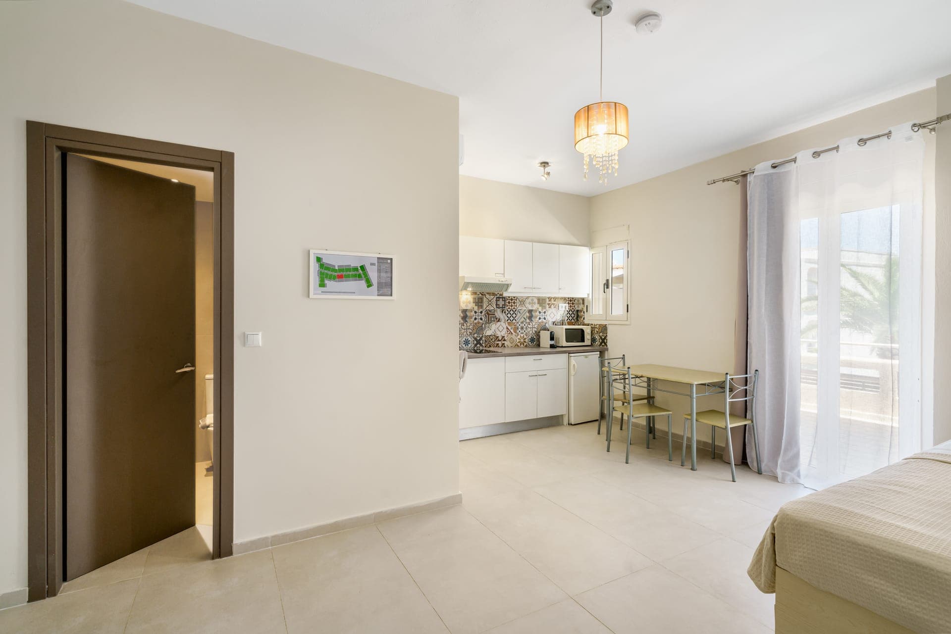 room-types-AXOSHOTEL-SUPFAM-0.jpg