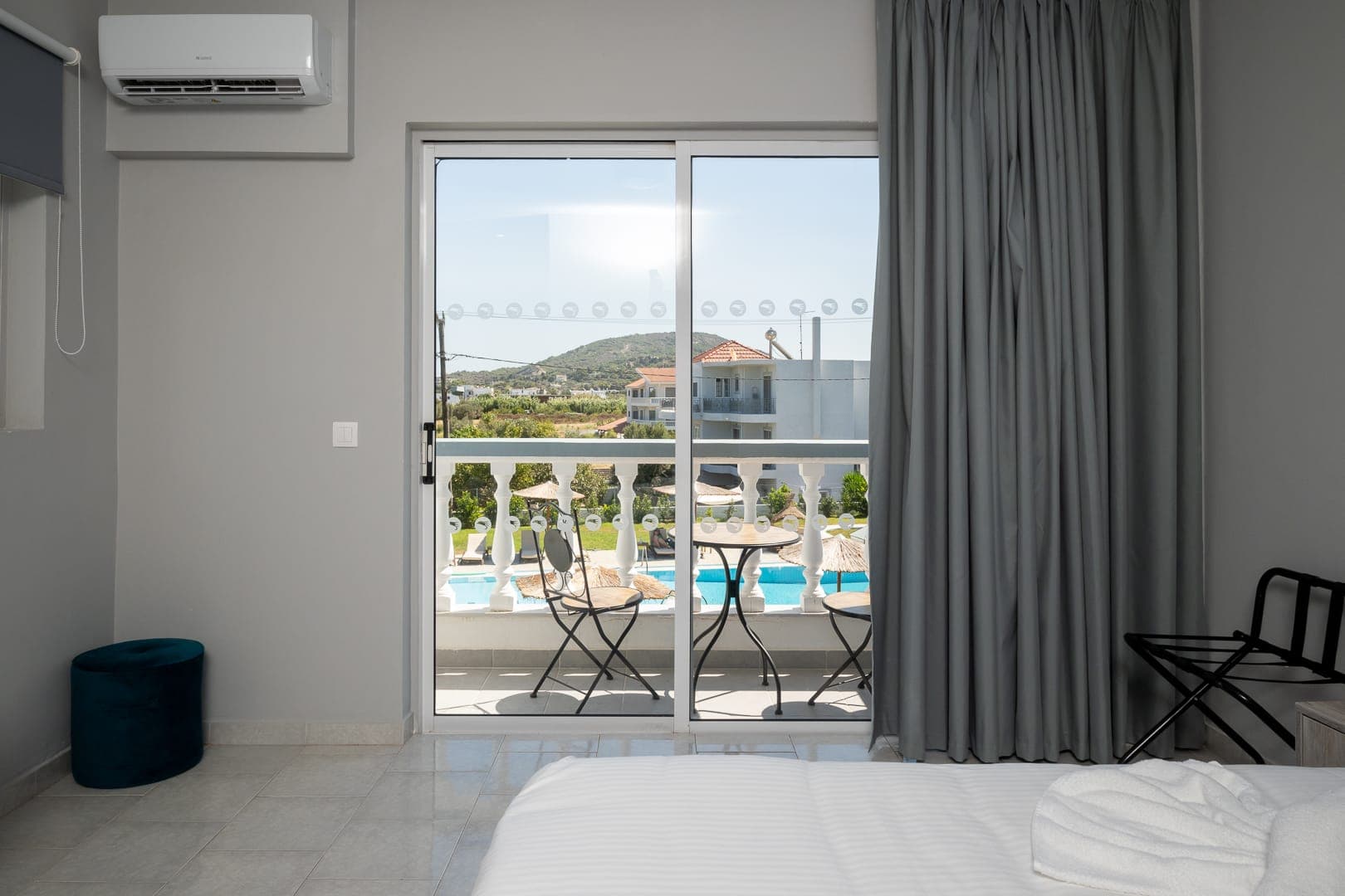 room-types-AYITHOTEL-SDBL-0.jpg
