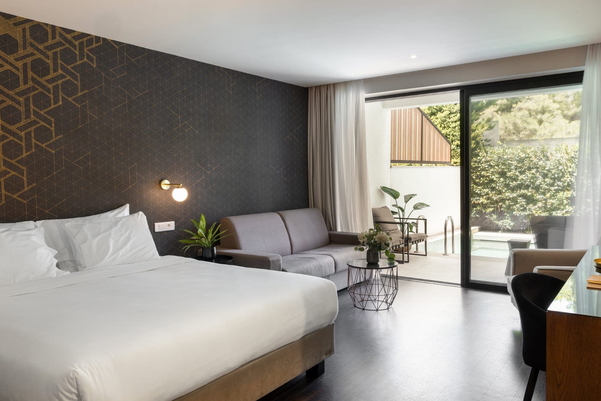 room-types-AZURHOTELV-DELSUP-0.jpg