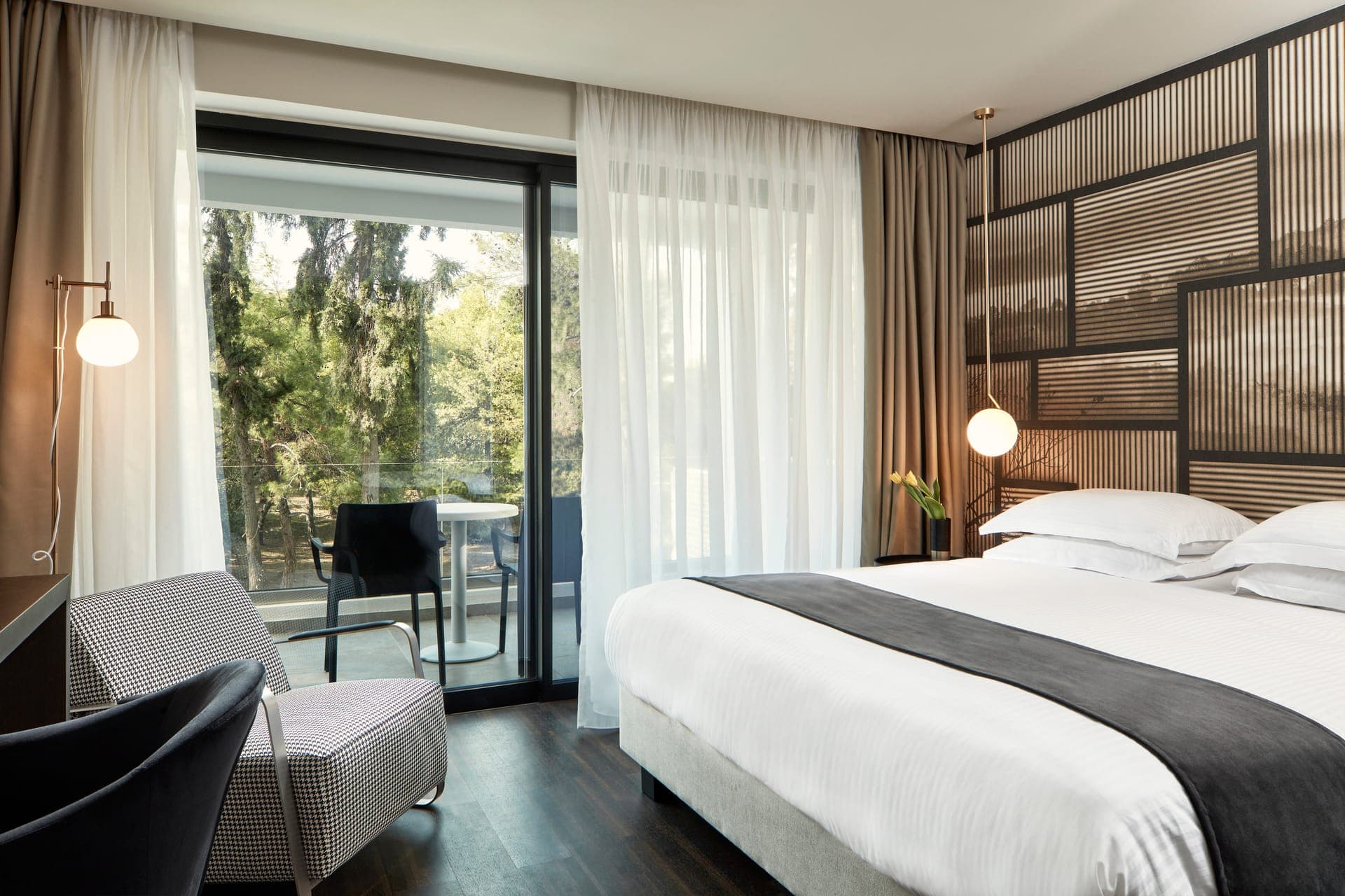 room-types-AZURHOTELV-EXEDBR-0.jpg