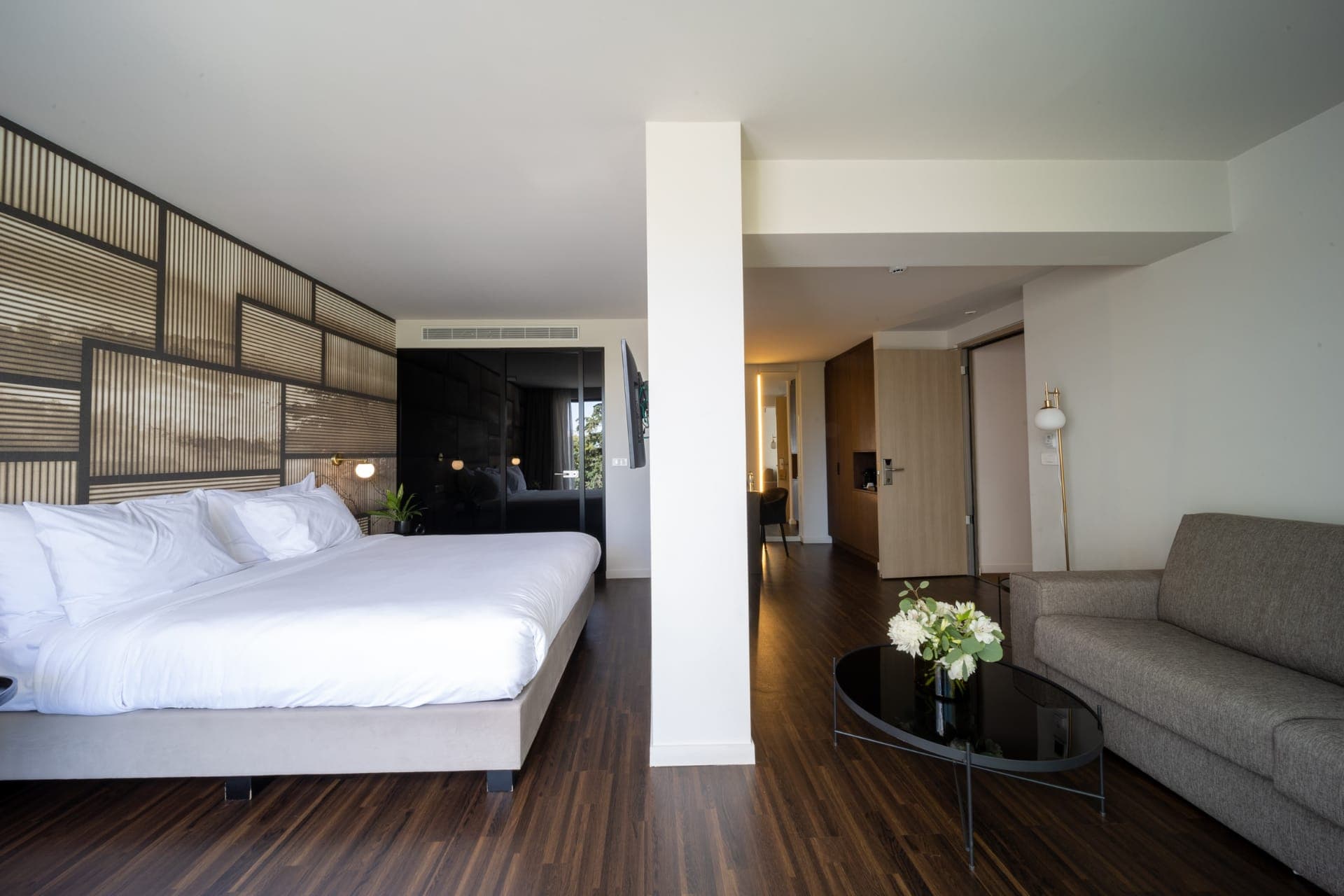 room-types-AZURHOTELV-HIGHEX-0.jpg