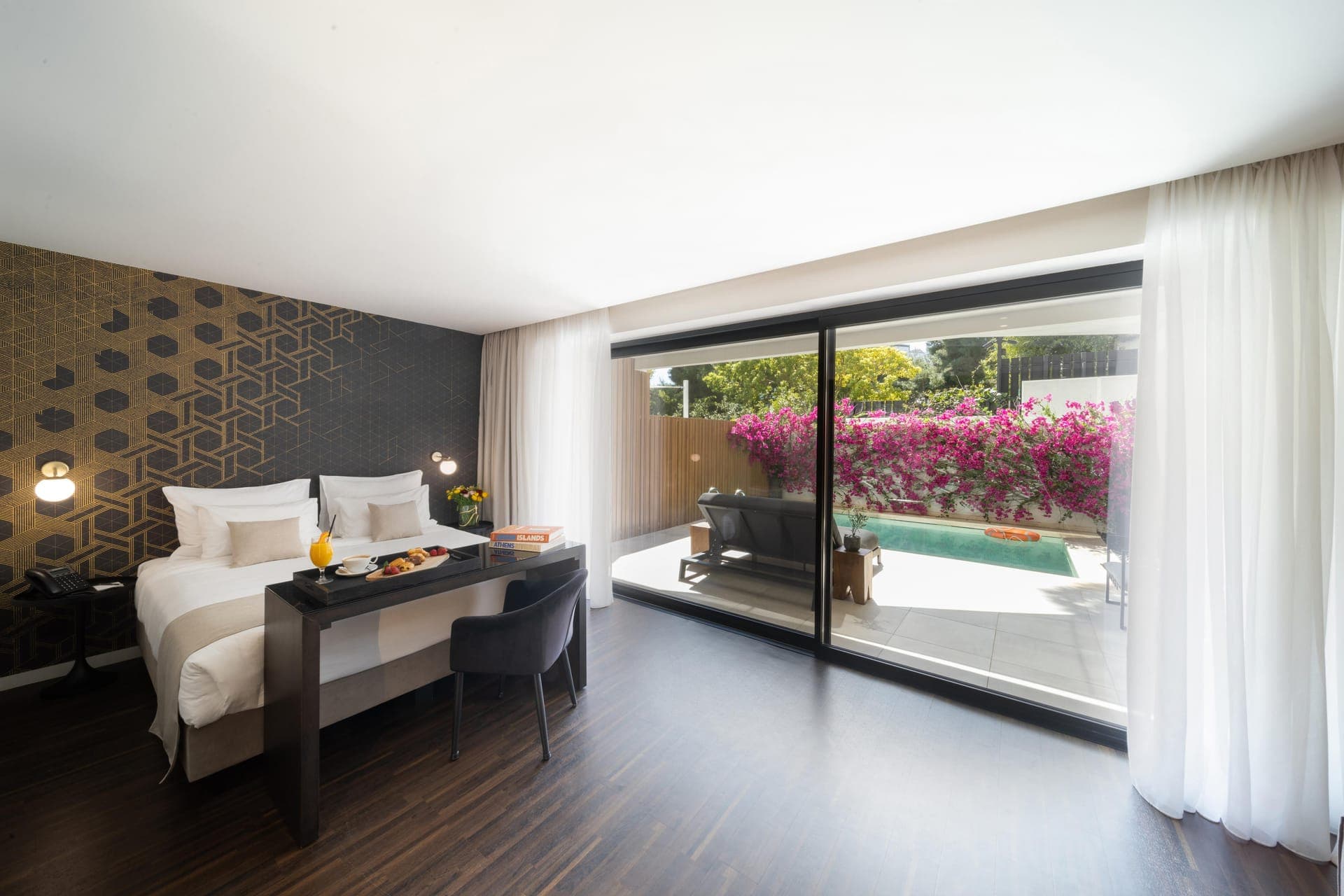room-types-AZURHOTELV-SIGNAT-0.jpg