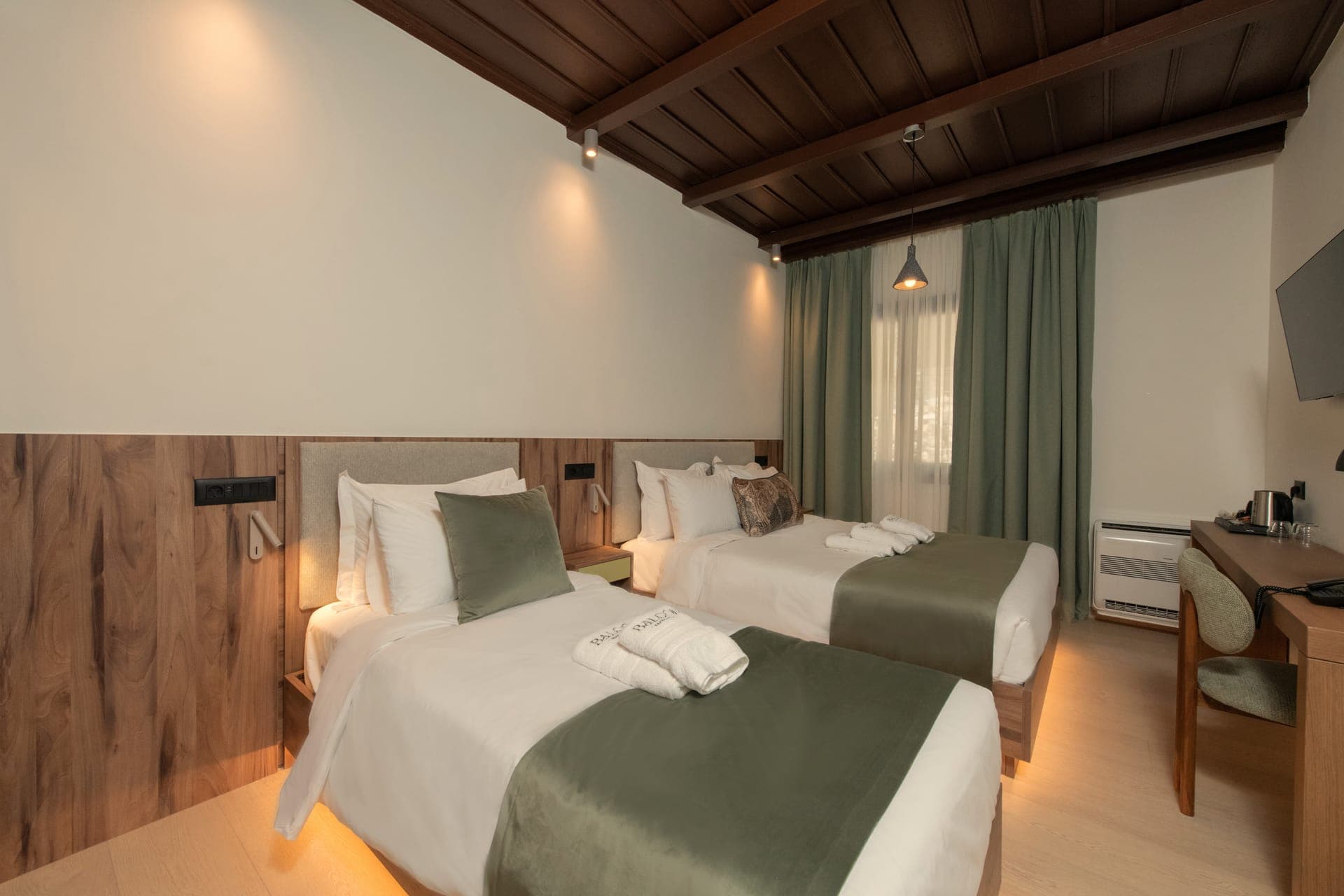 room-types-BALCON-STTPL-0.jpg