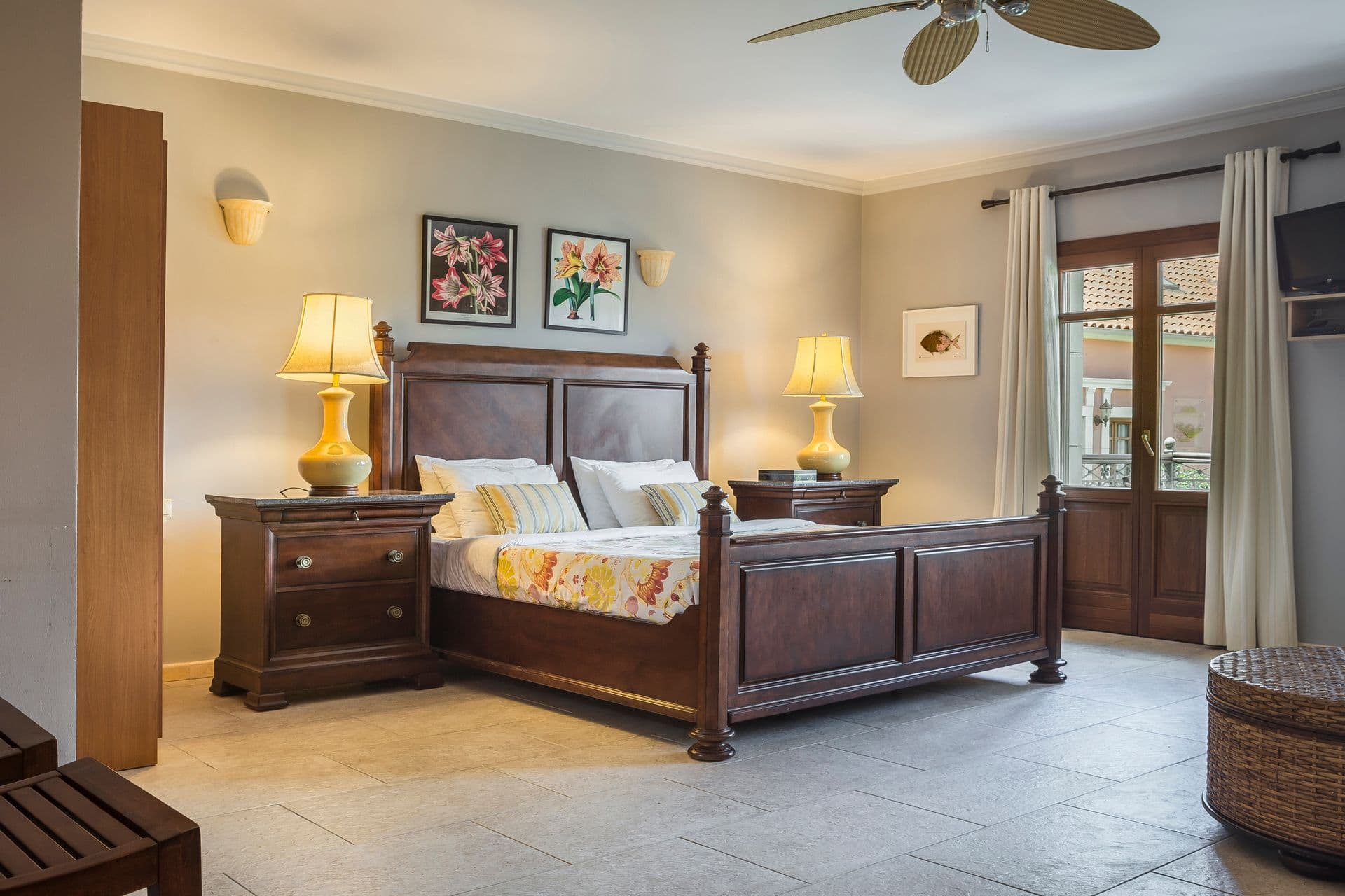 room-types-BALHAMBRAS-HARBS-0.jpg