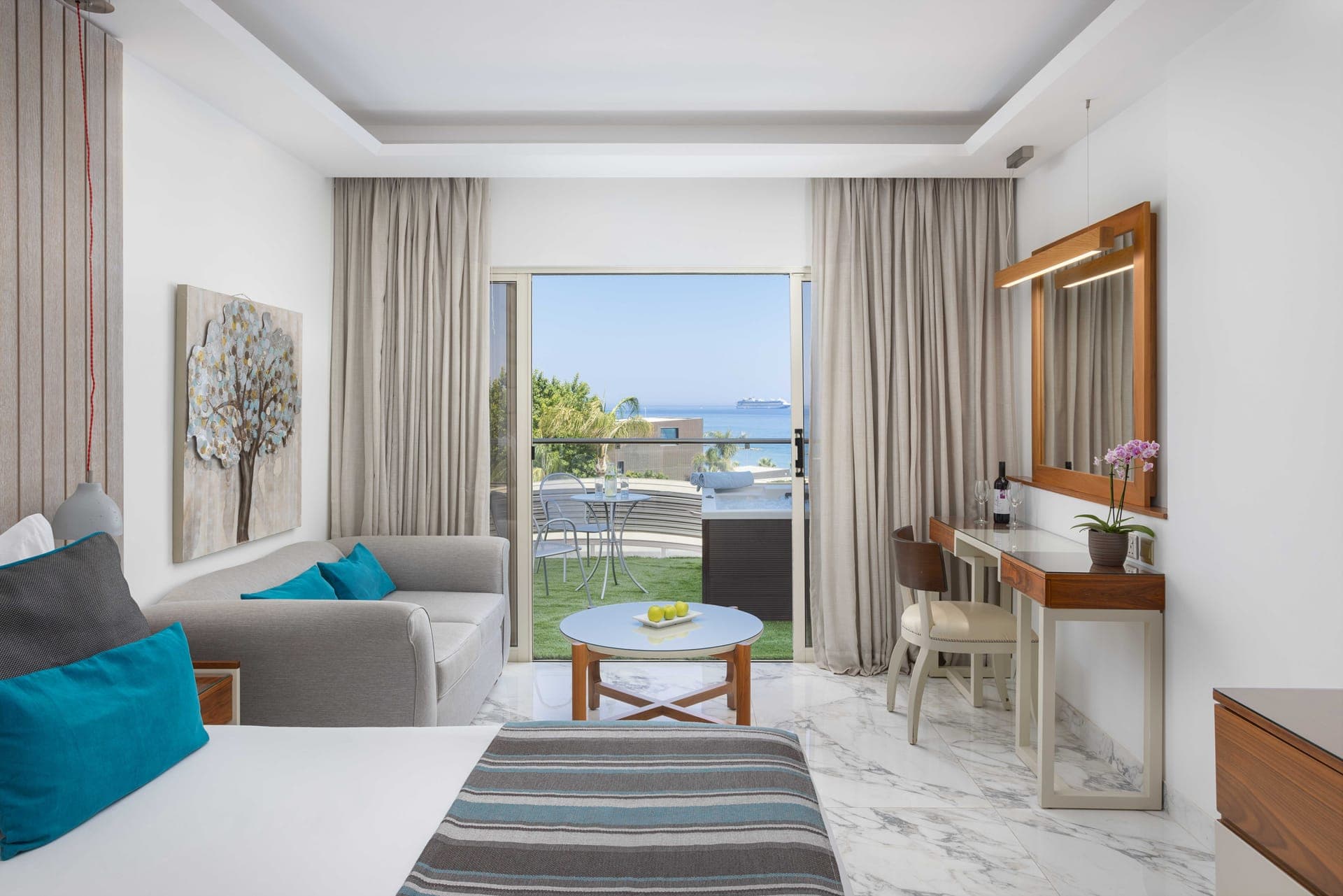 Atlantica Bay Hotel - Adults Only - Artemis Sea View Suite with Jacuzzi