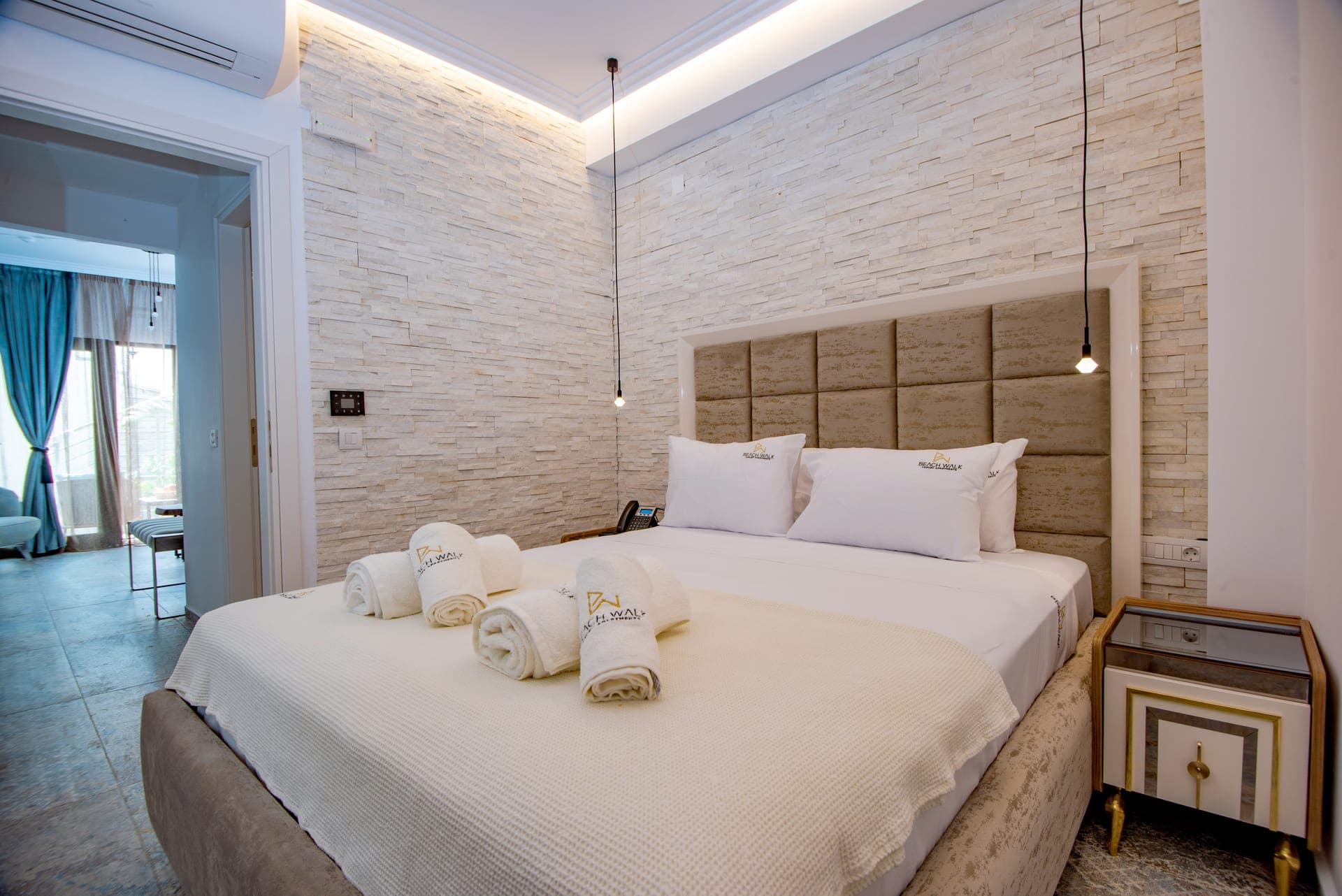 room-types-BEACHWALK-1BSUPV-0.jpg