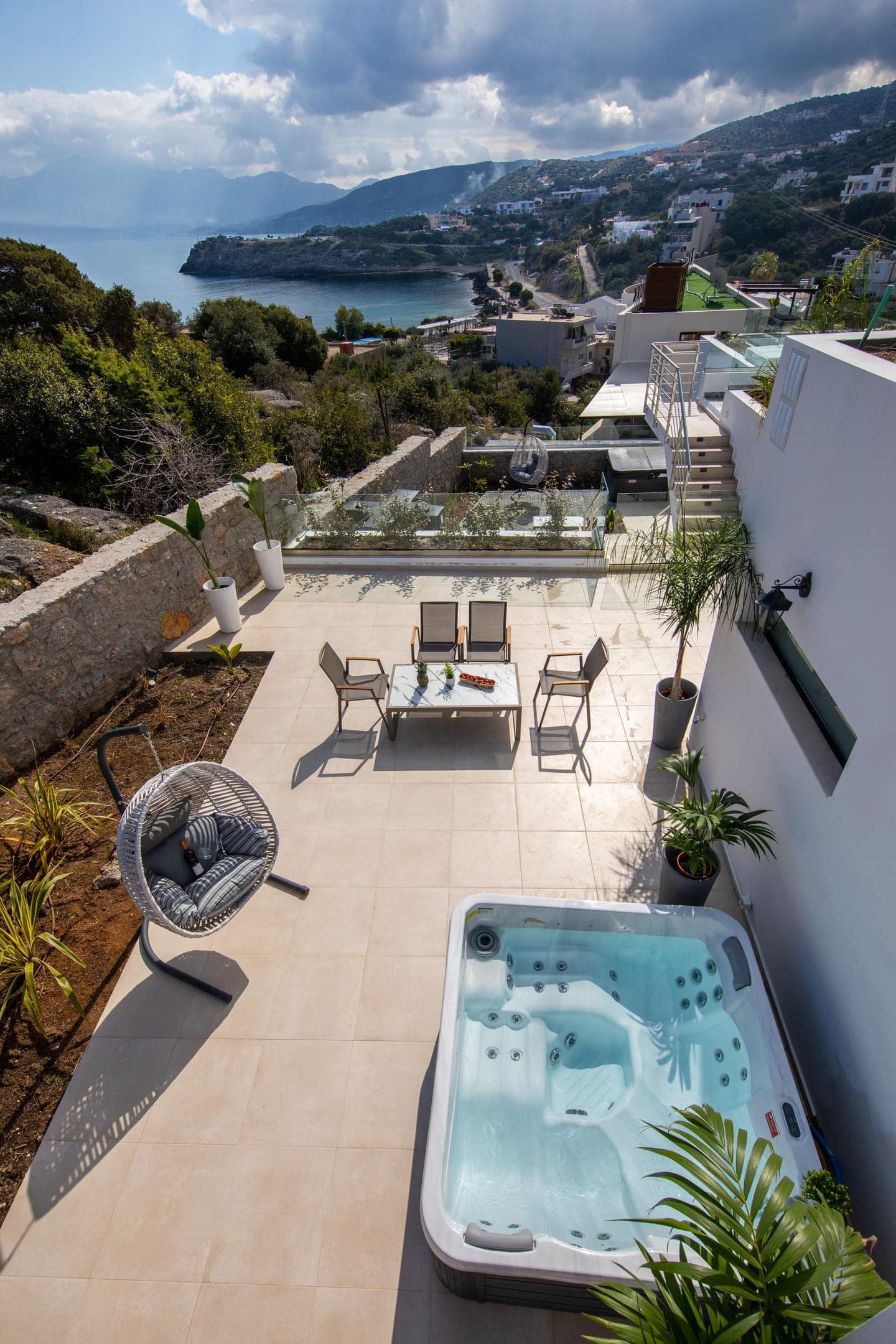 room-types-BEACHWALK-PRM2BD-0.jpg