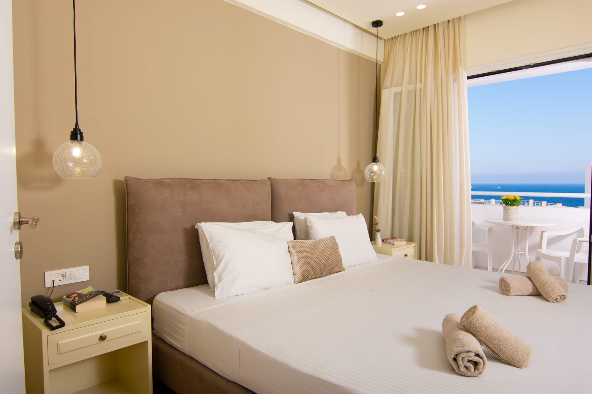 room-types-BELLEVUESU-SUIT11-0.jpg
