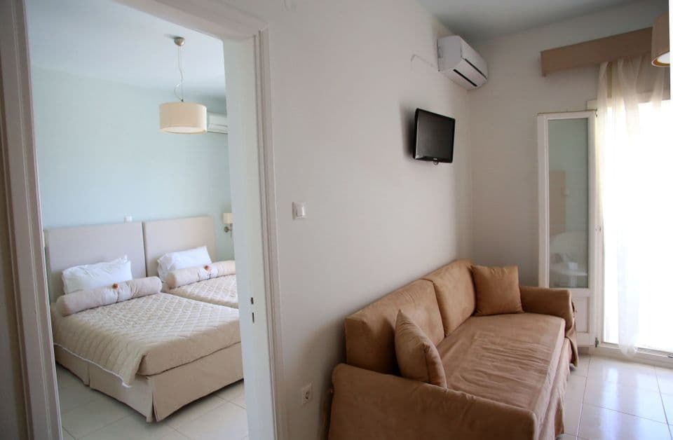 room-types-BENOISHOT-FAMILY-0.jpg