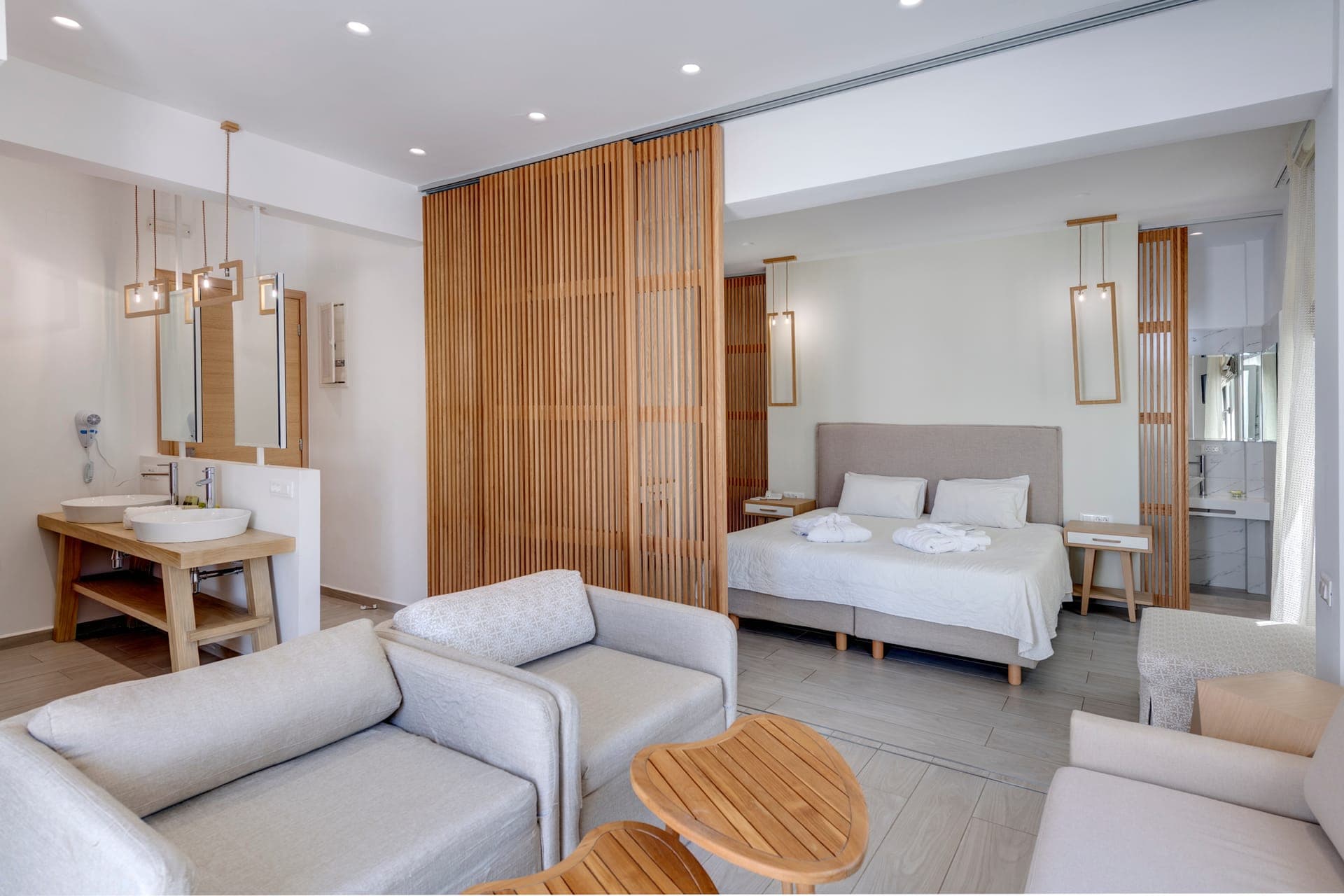 room-types-BENOISHOT-SUITE-0.jpg