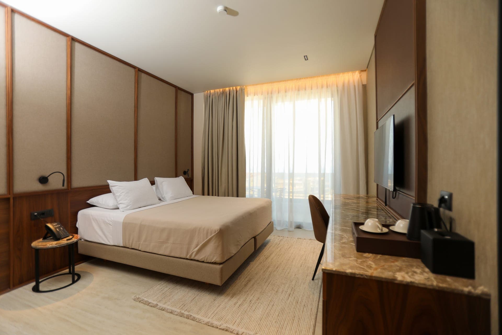 room-types-BHOTELSOL-PRSV-0.jpg
