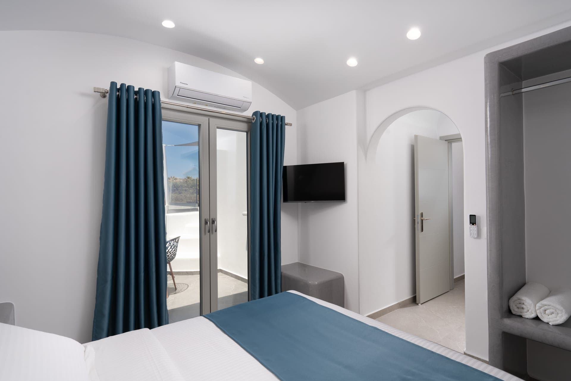 Premier 2 Bedroom Villa with Hot Tub - Comfortable bedroom with double bed