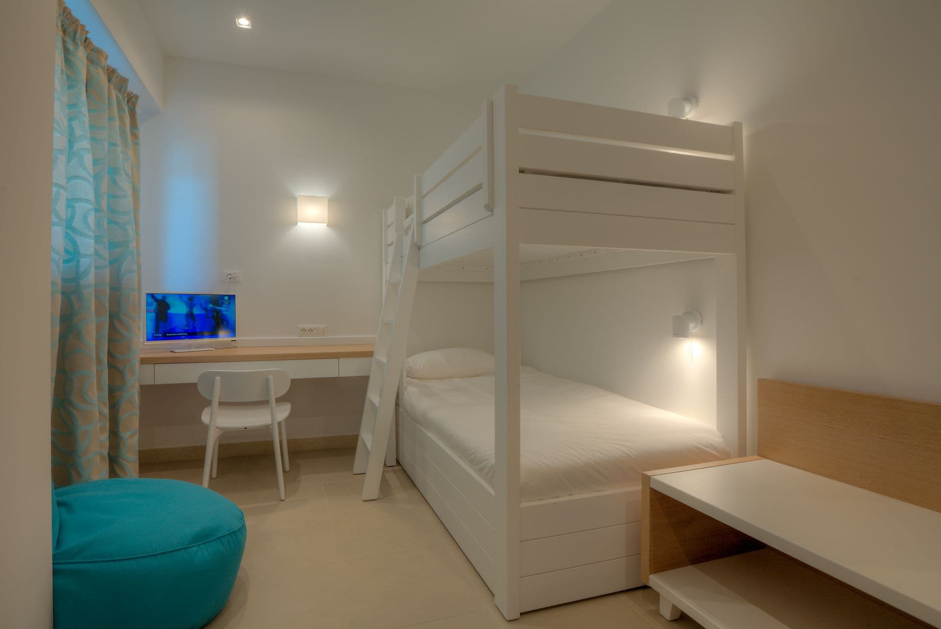 room-types-BLPRINCESS-FAMR-0.jpg