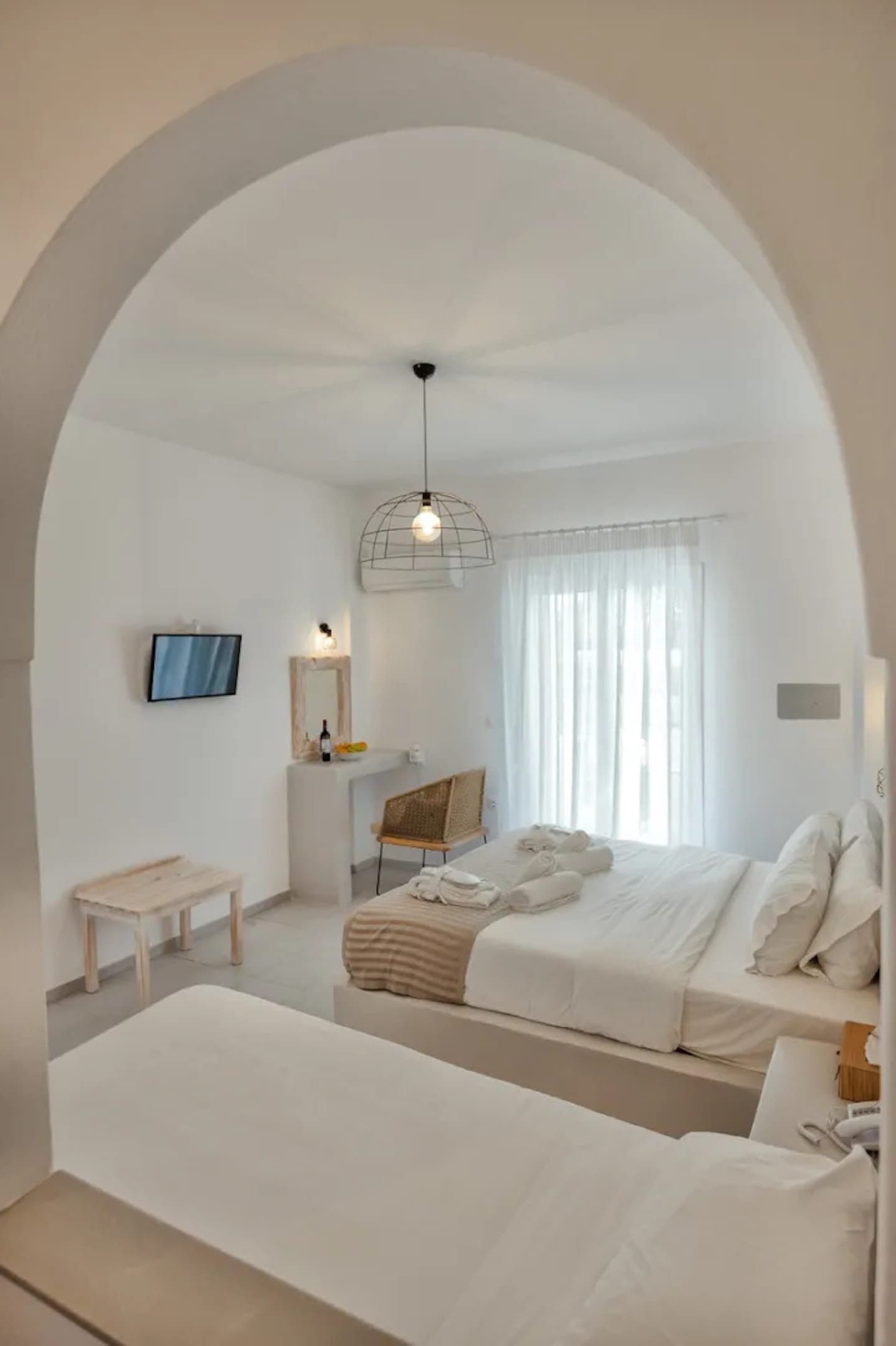 room-types-BLSAPPHIRE-TRPPLV-0.jpg