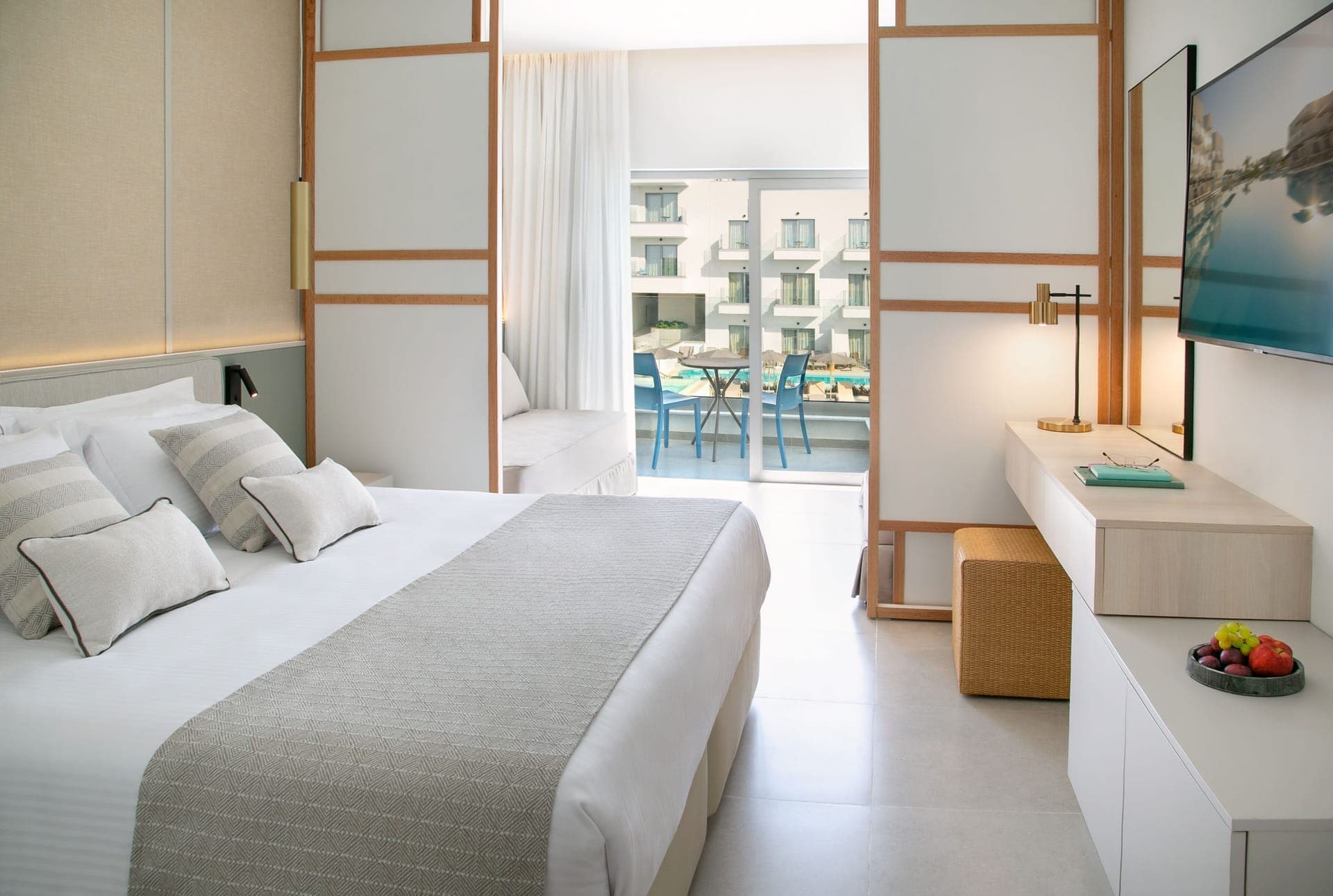 room-types-BLUEATLANT-FAMPV-0.jpg