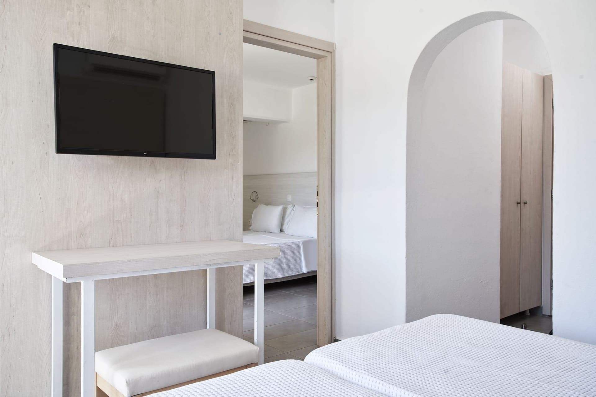 room-types-BLUEBAYRHO-FZ-0.jpg