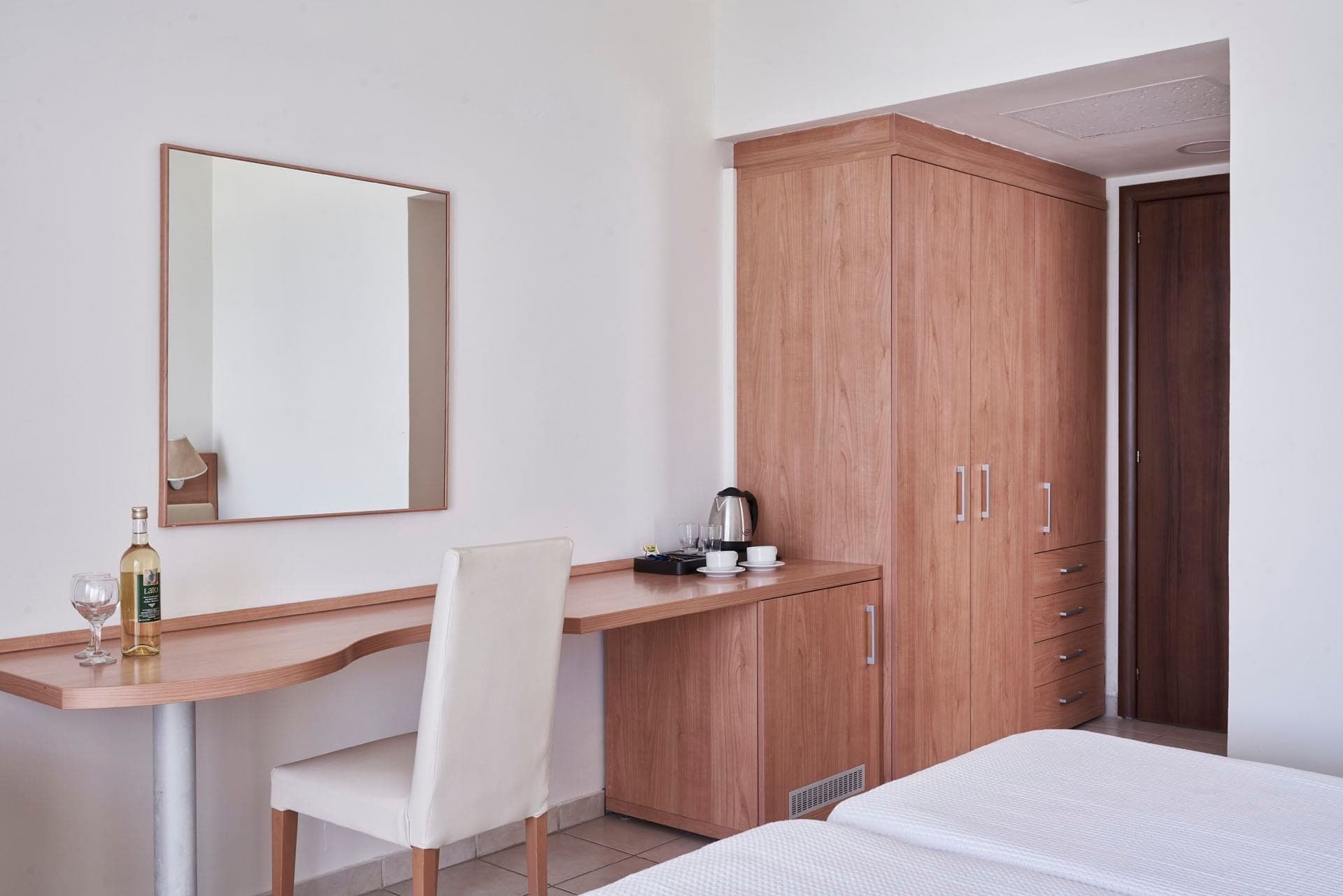 room-types-BLUEBAYRHO-FZL-0.jpg