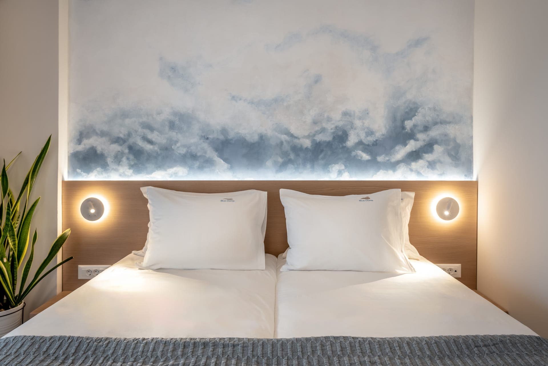 Bedroom (twin beds or double beds)